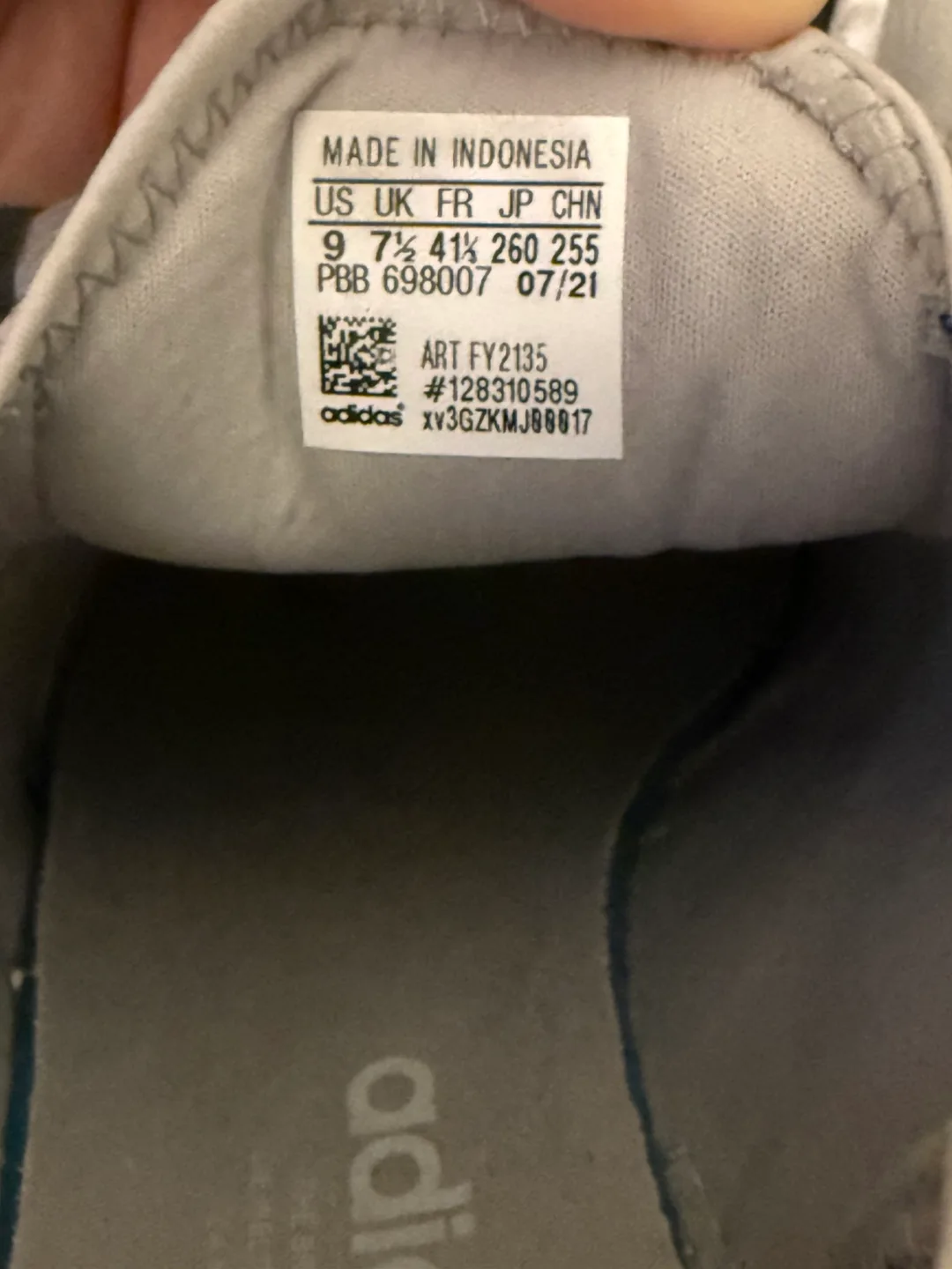 Adidas SWIFT RUN X SHOES women’s size 9 image indicator(2)