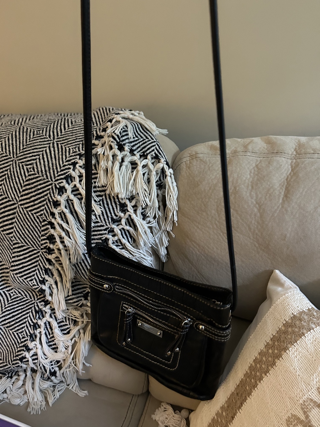 Danier Black Leather Crossbody Bag - photo 5