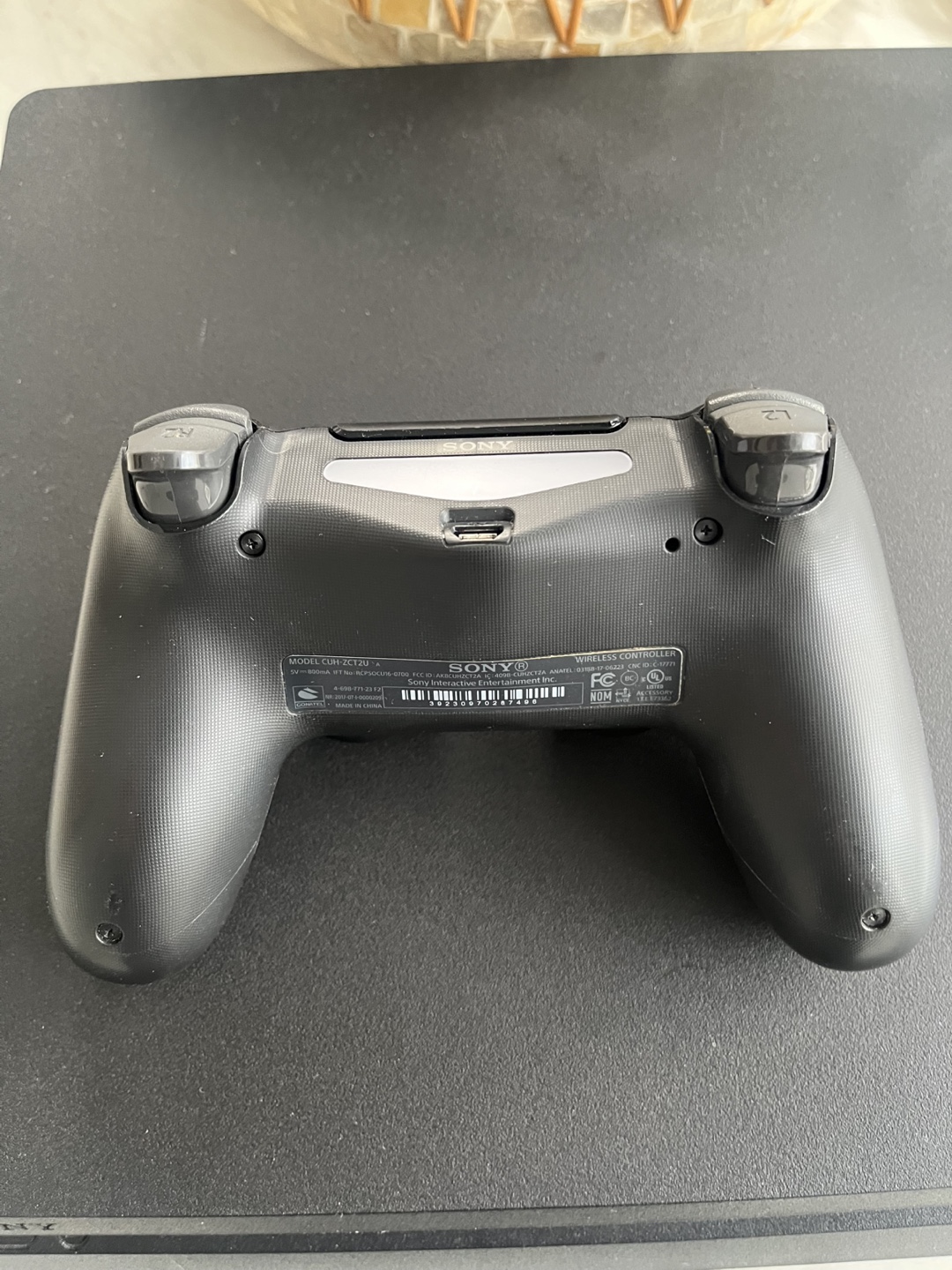 Sony PlayStation 4 Slim Console with Controller 1TB - photo 4