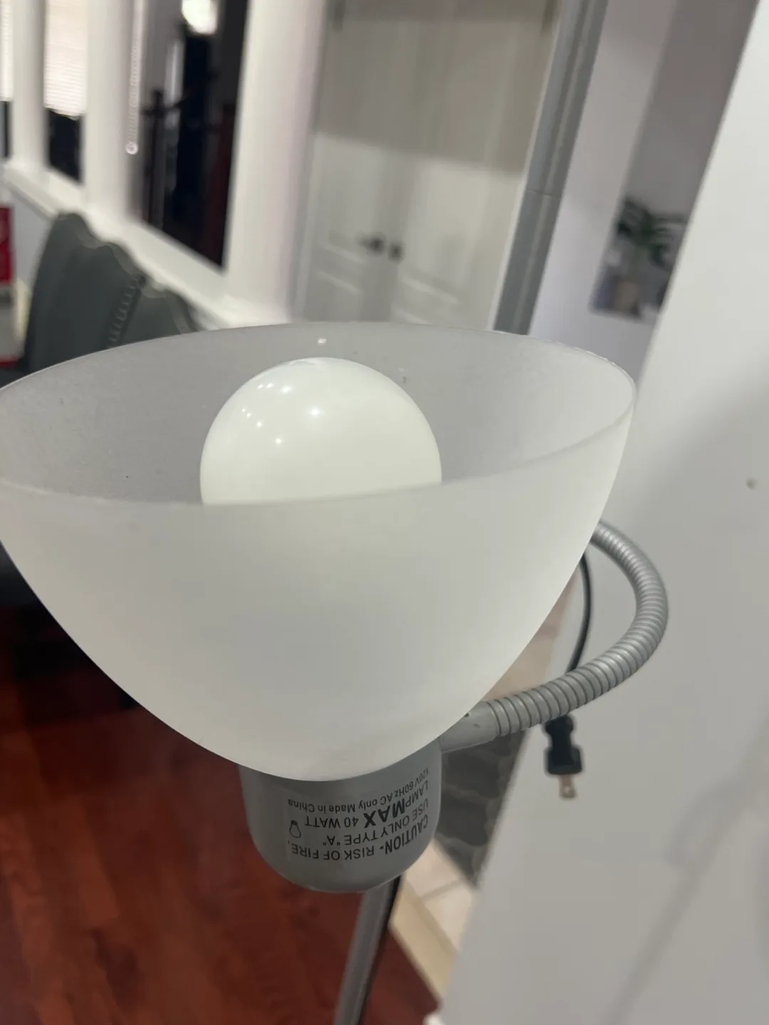 Modern Two-Light Floor Lamp image indicator(2)