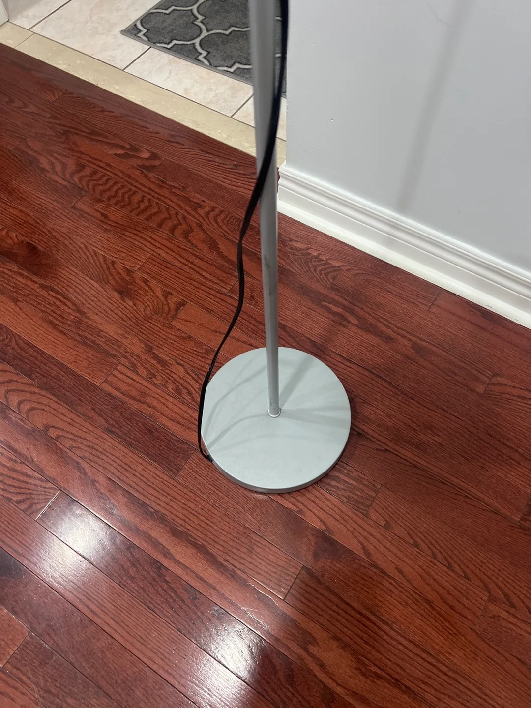 Modern Two-Light Floor Lamp image indicator(4)