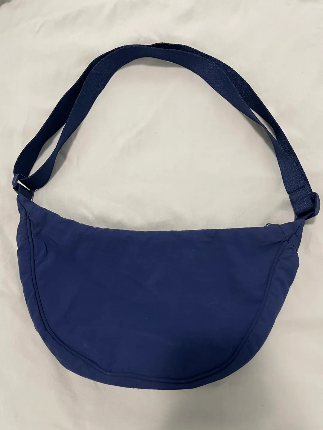 Uniqlo Dark Blue Padded Shoulder Bag thumbnail