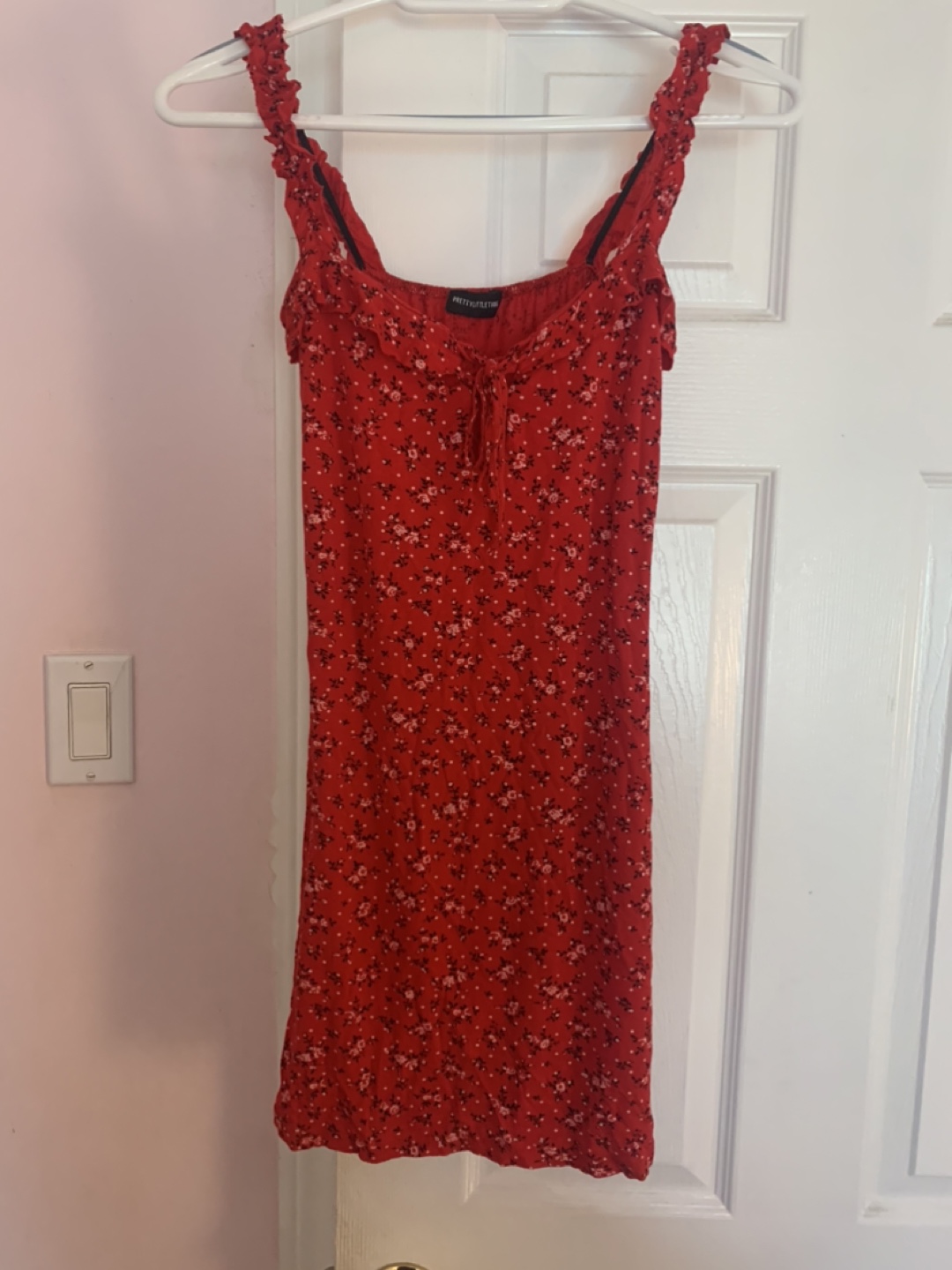 PrettyLittleThing Red Floral Mini Dress - photo 3