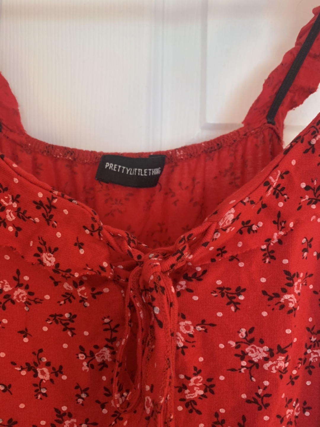 PrettyLittleThing Red Floral Mini Dress - photo 2