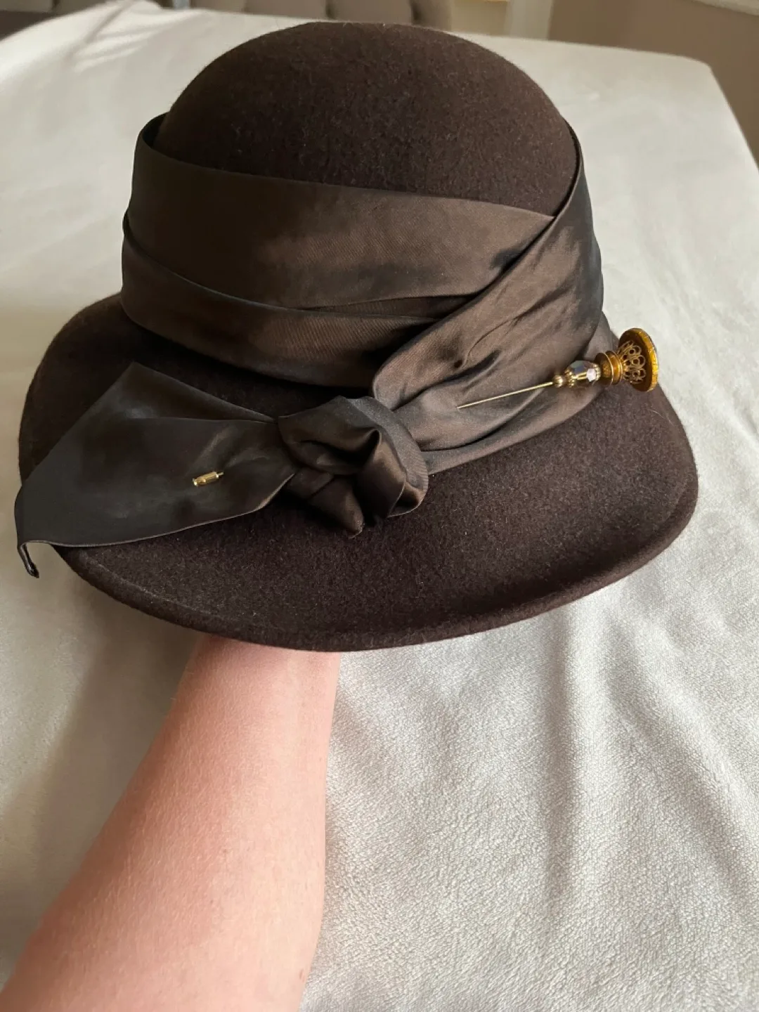 Vintage Brown Felt Hat thumbnail