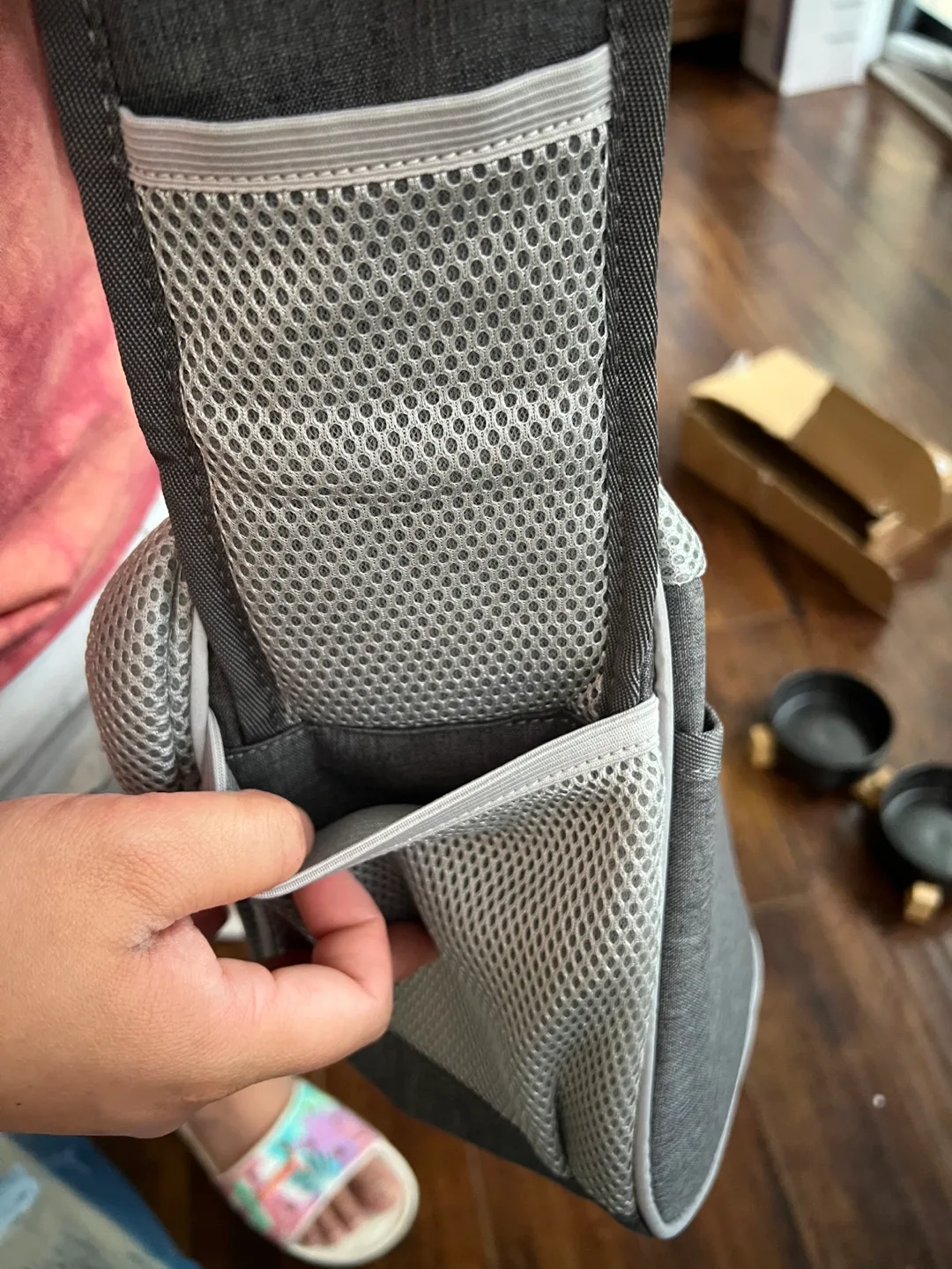 Pet Carrier  Sling Bag image indicator(3)