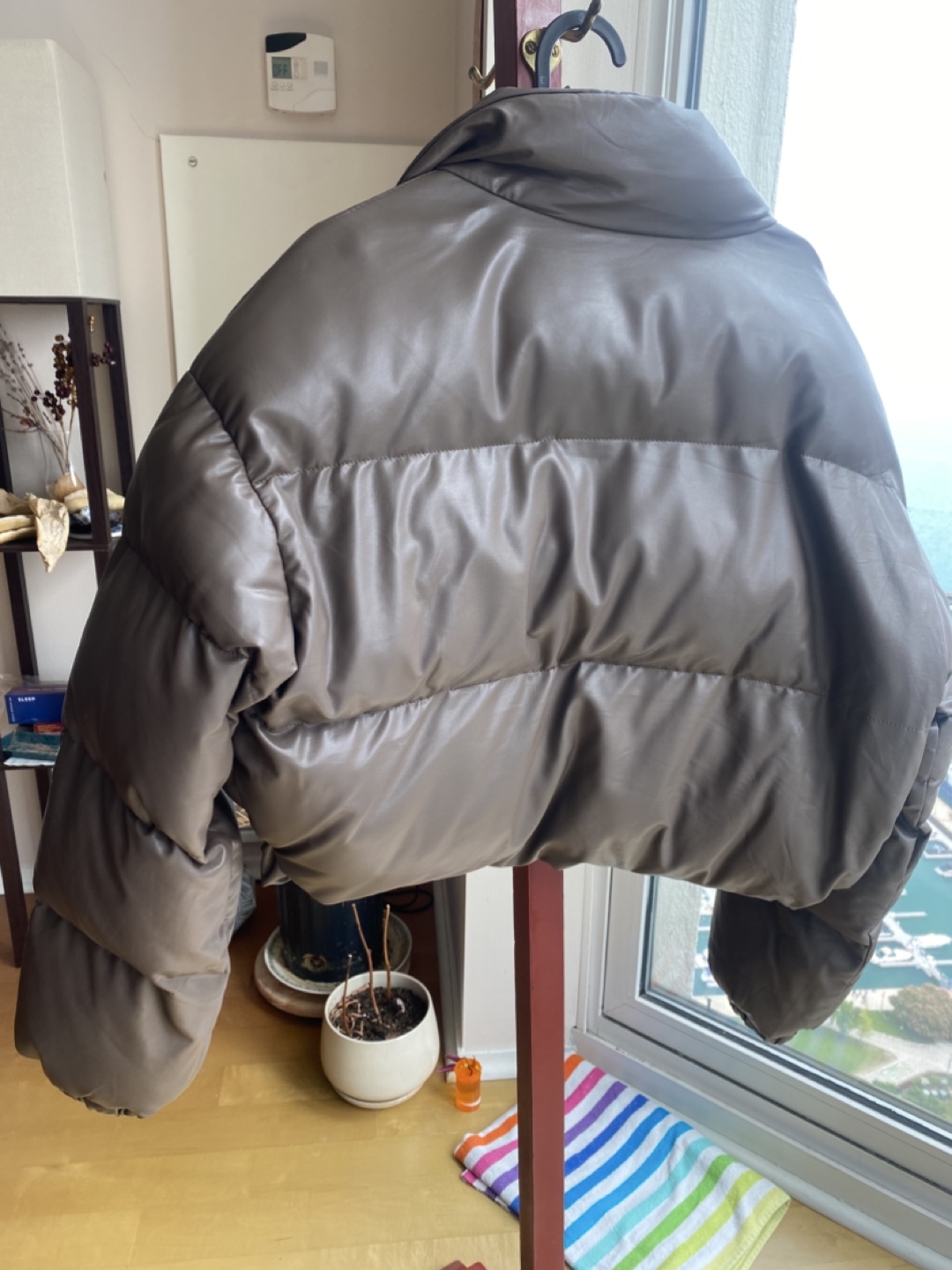 Faux Brown leather cropped Puffer Jacket from South Korea - photo 5