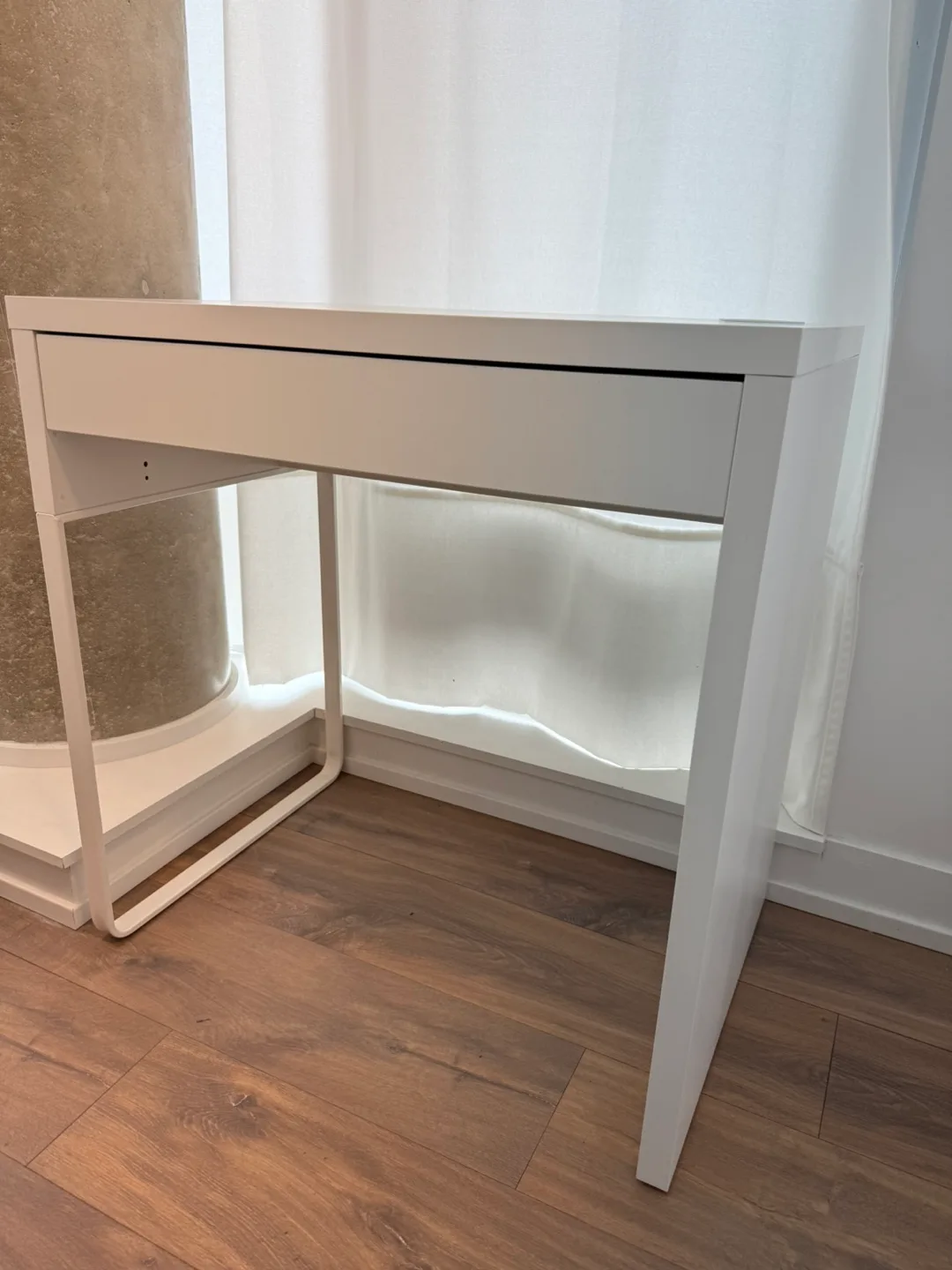 ✨ Compact Desk – Perfect for Makeup or Study Station – $60 ✨ thumbnail
