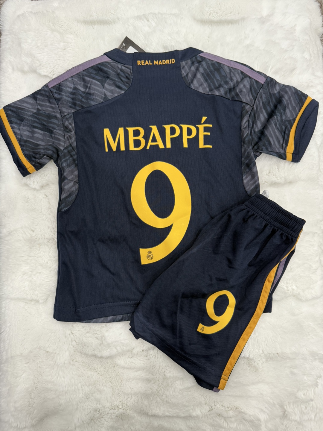 Real Madrid Soccer Jersey Set - photo 2