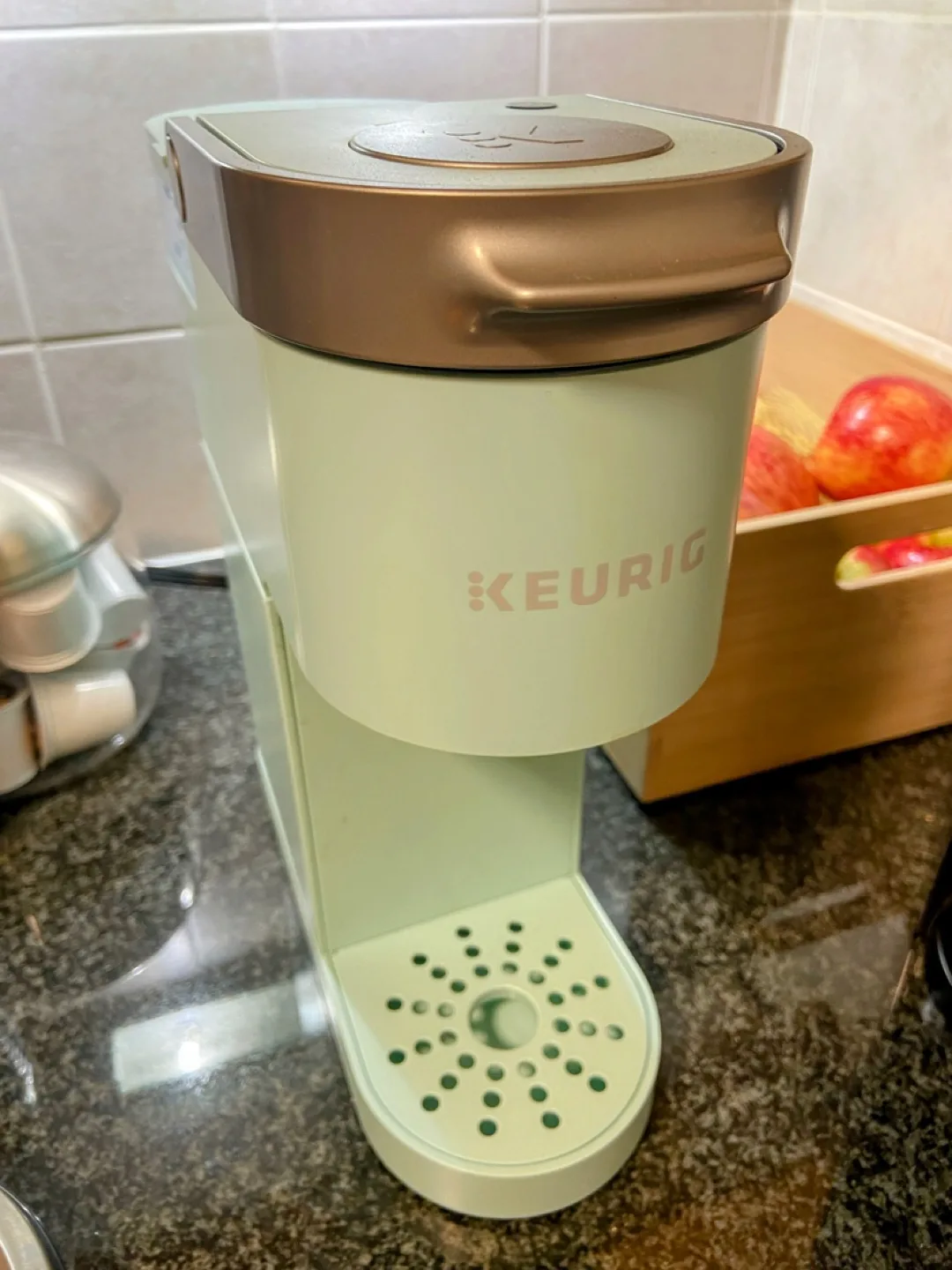 Keurig K-Mini coffee machine + 30 free coffees thumbnail