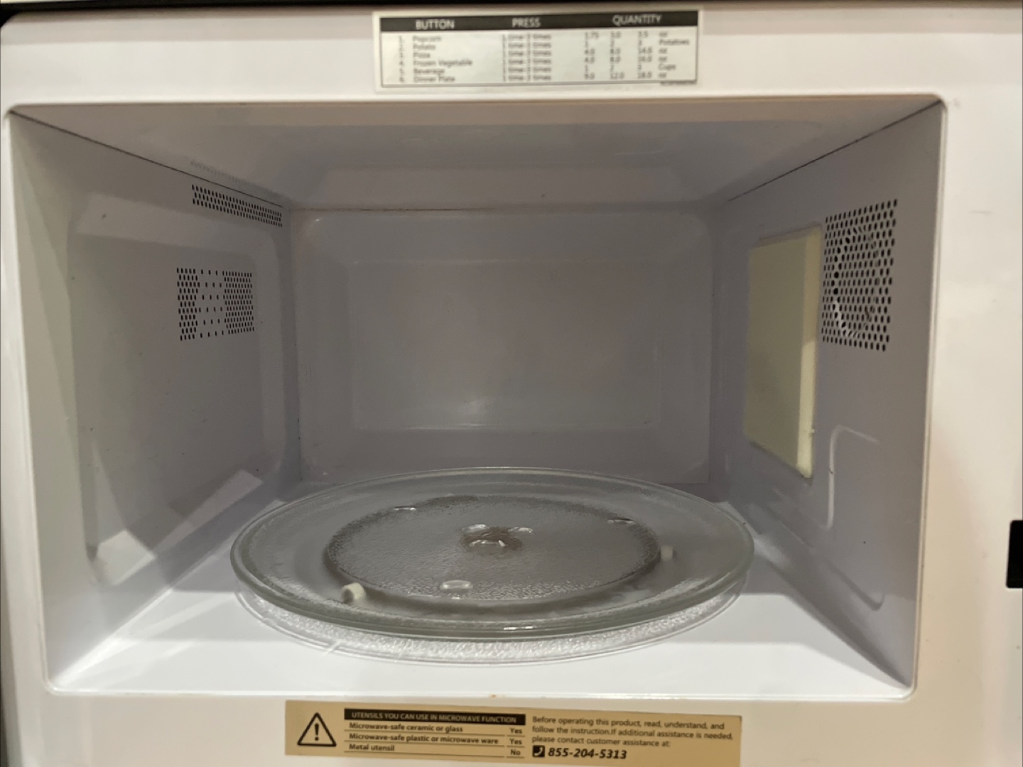 Toshiba Microwave Oven - photo 2