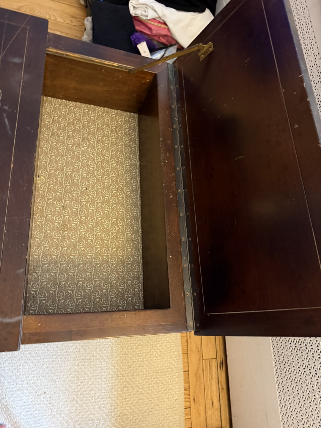 Wooden Coffee Table - photo 2