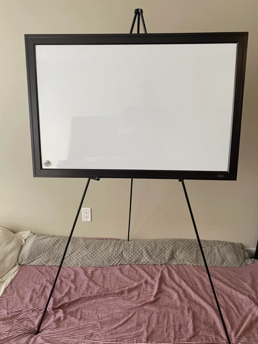 Whiteboard with Easel thumbnail
