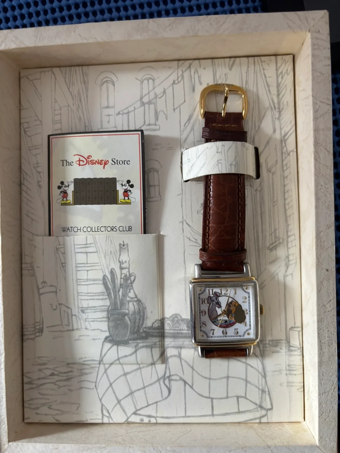 Lady and the Tramp Book and Watch Set image indicator(2)