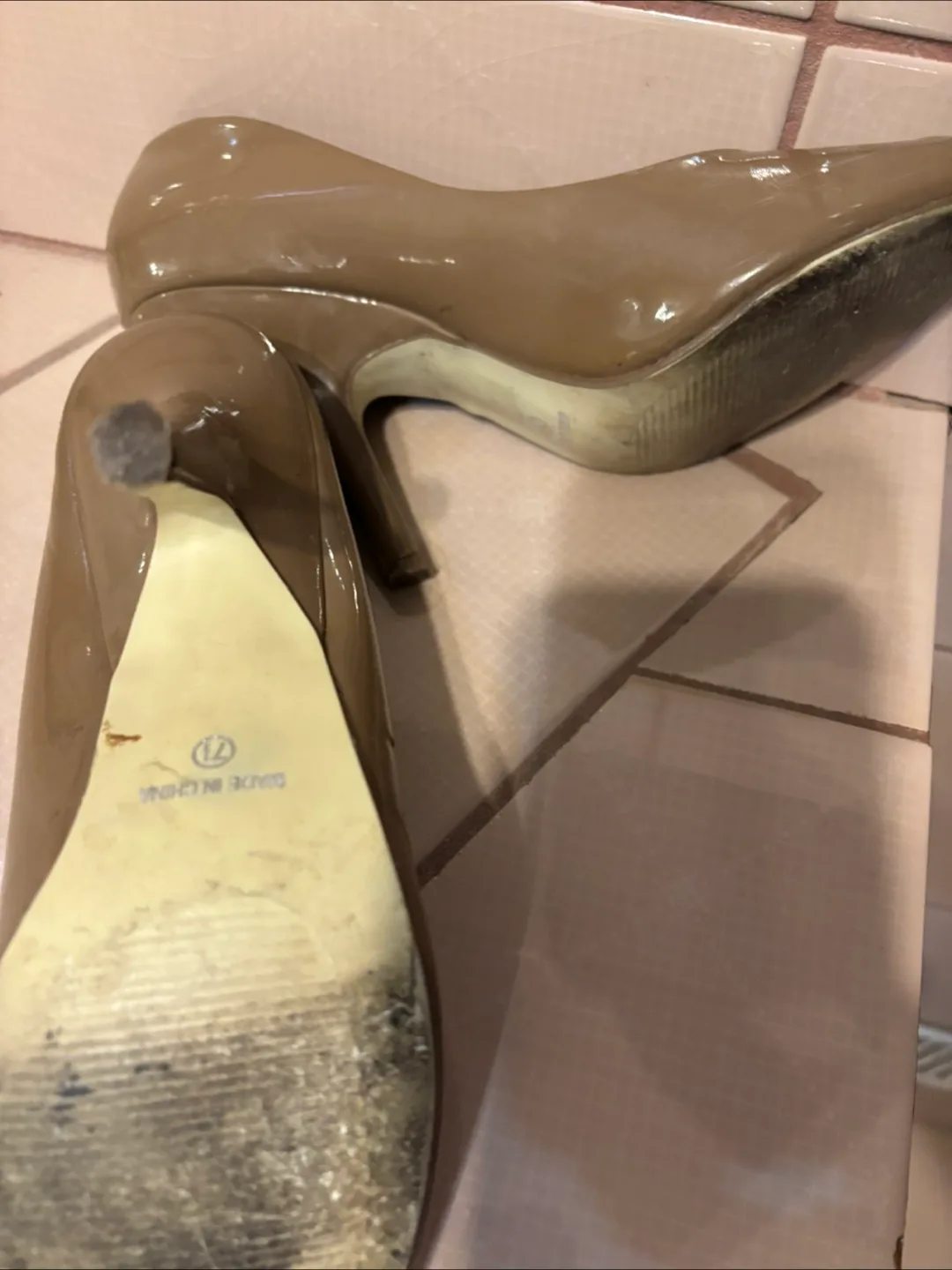 Le Chateau Heels image indicator(5)