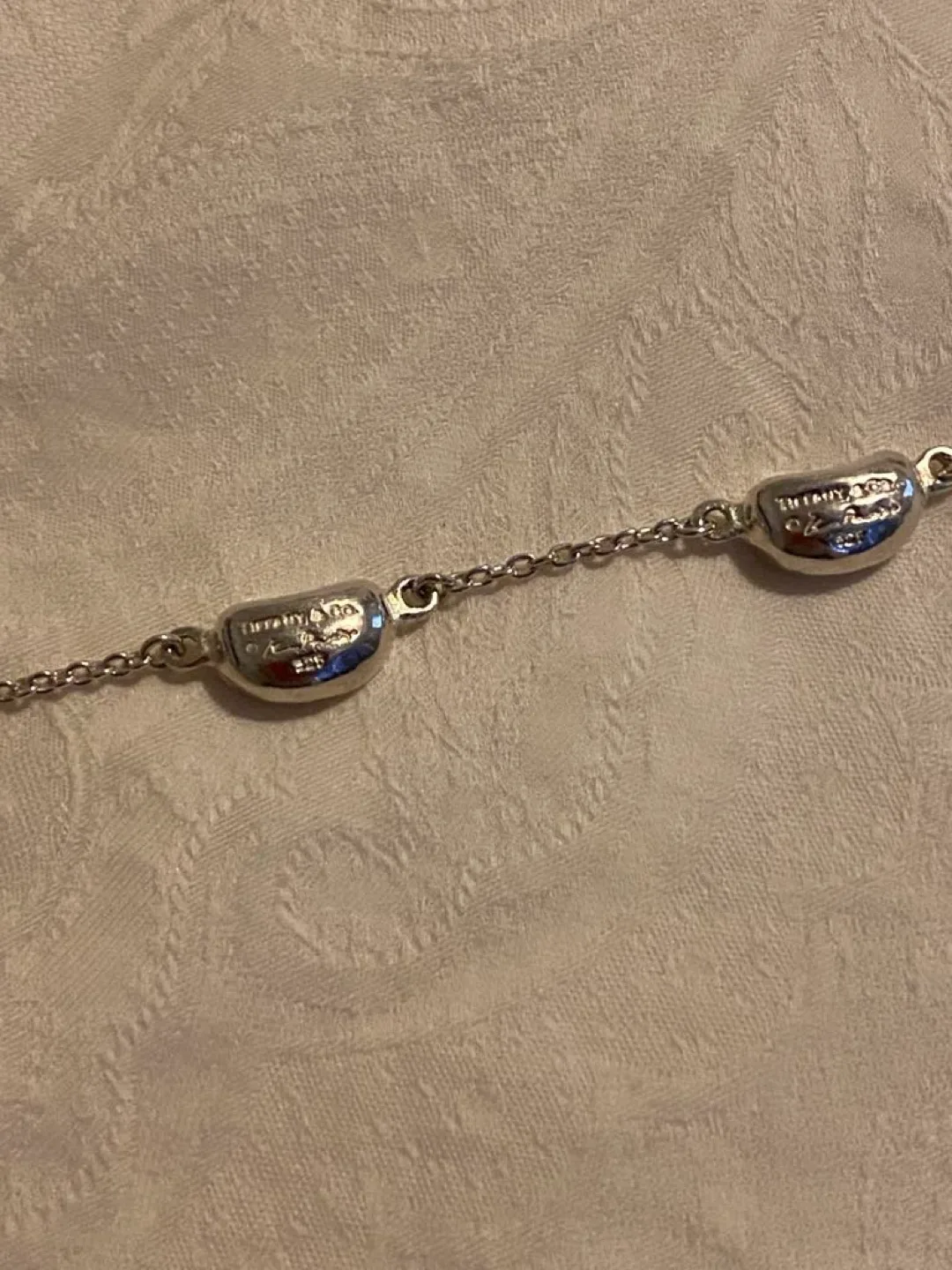 (PRICE REFLECTS)REAL 925  T & Co. Bean Bracelet image indicator(2)