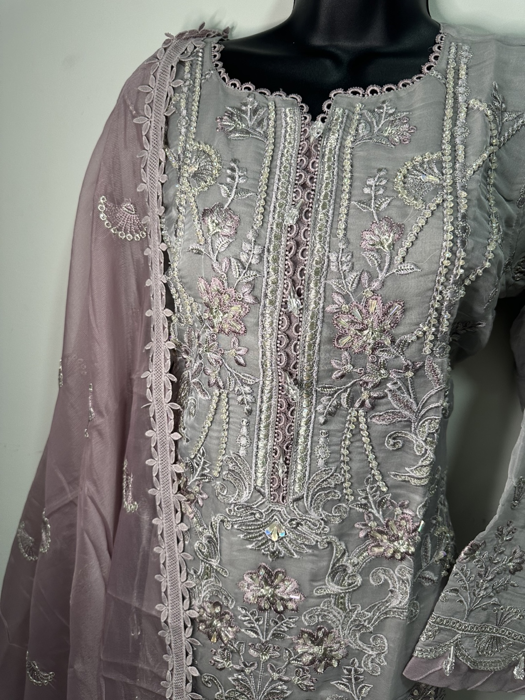Embroidered Pakistani suit