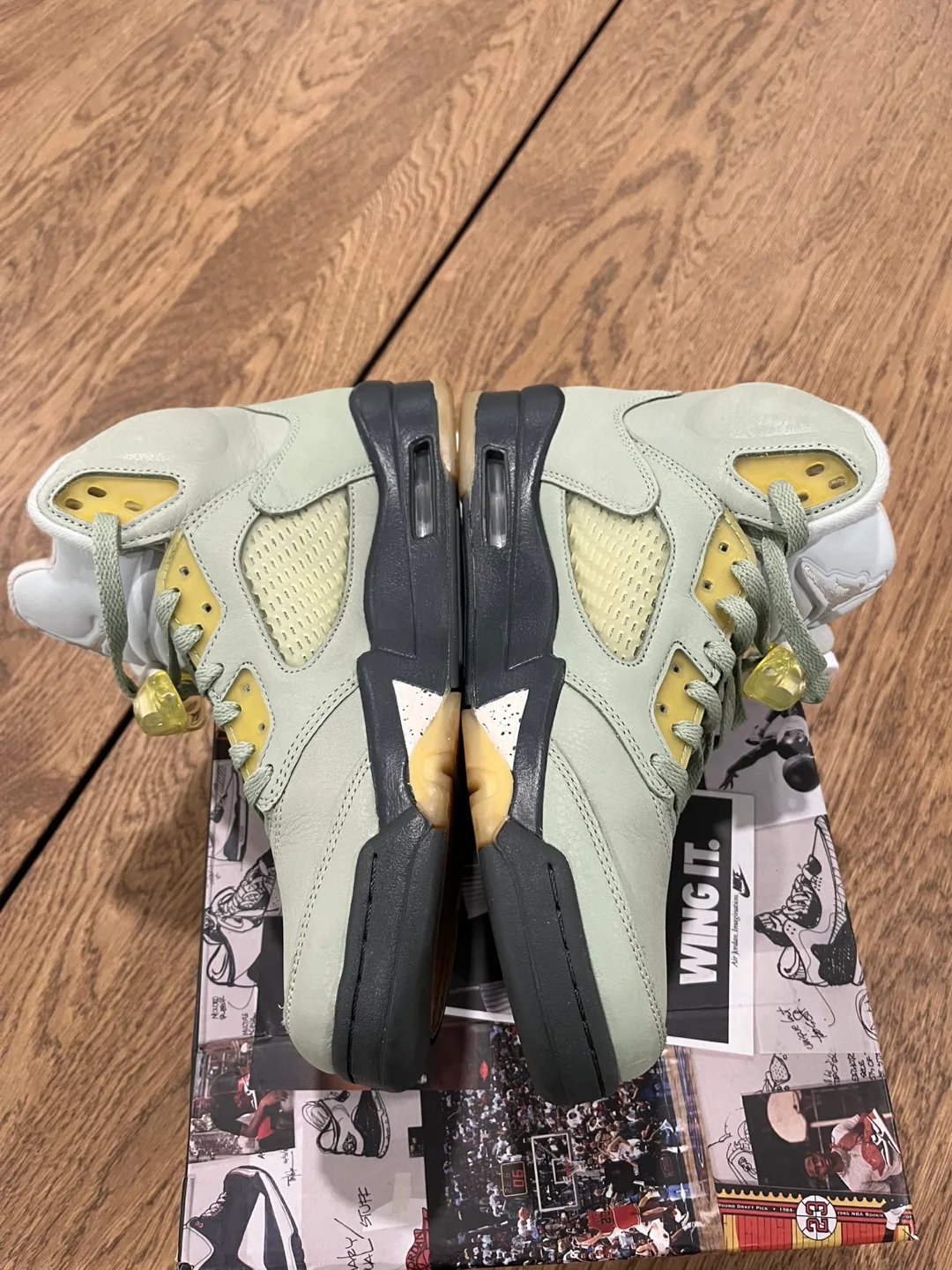 Jordan 5 Jade Horizon Size 8.5 image indicator(3)