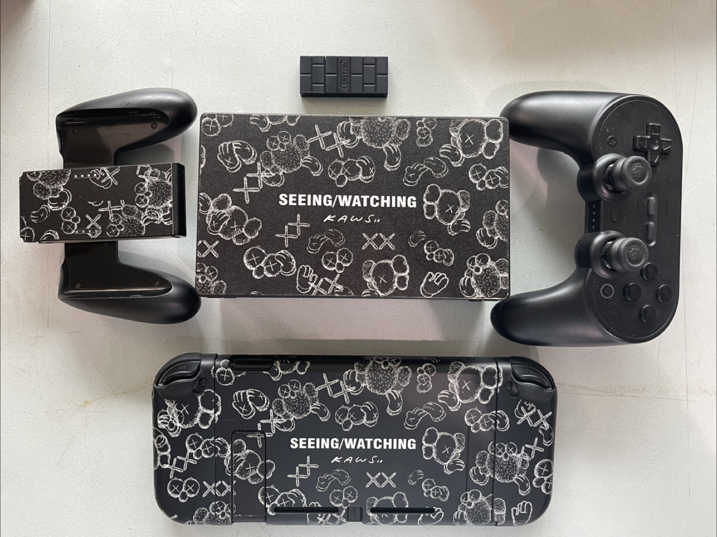 Nintendo Switch SEEING WATCHING KAWS Bundle - photo 3