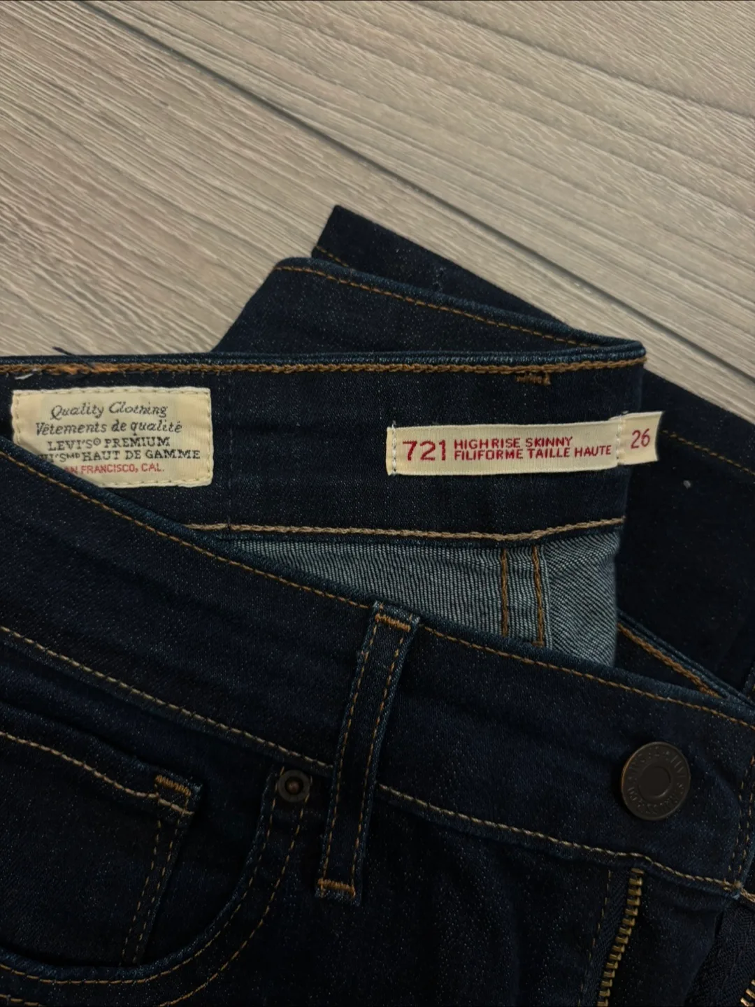 Women’s Levi's 721 High Rise Skinny Jeans image indicator(2)