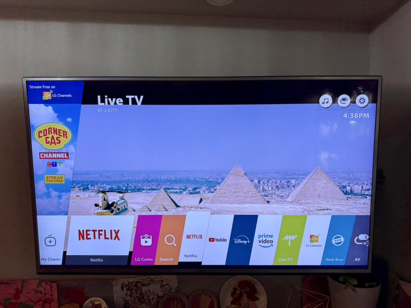 LG 4K UHD HDR Smart LED TV - 55"