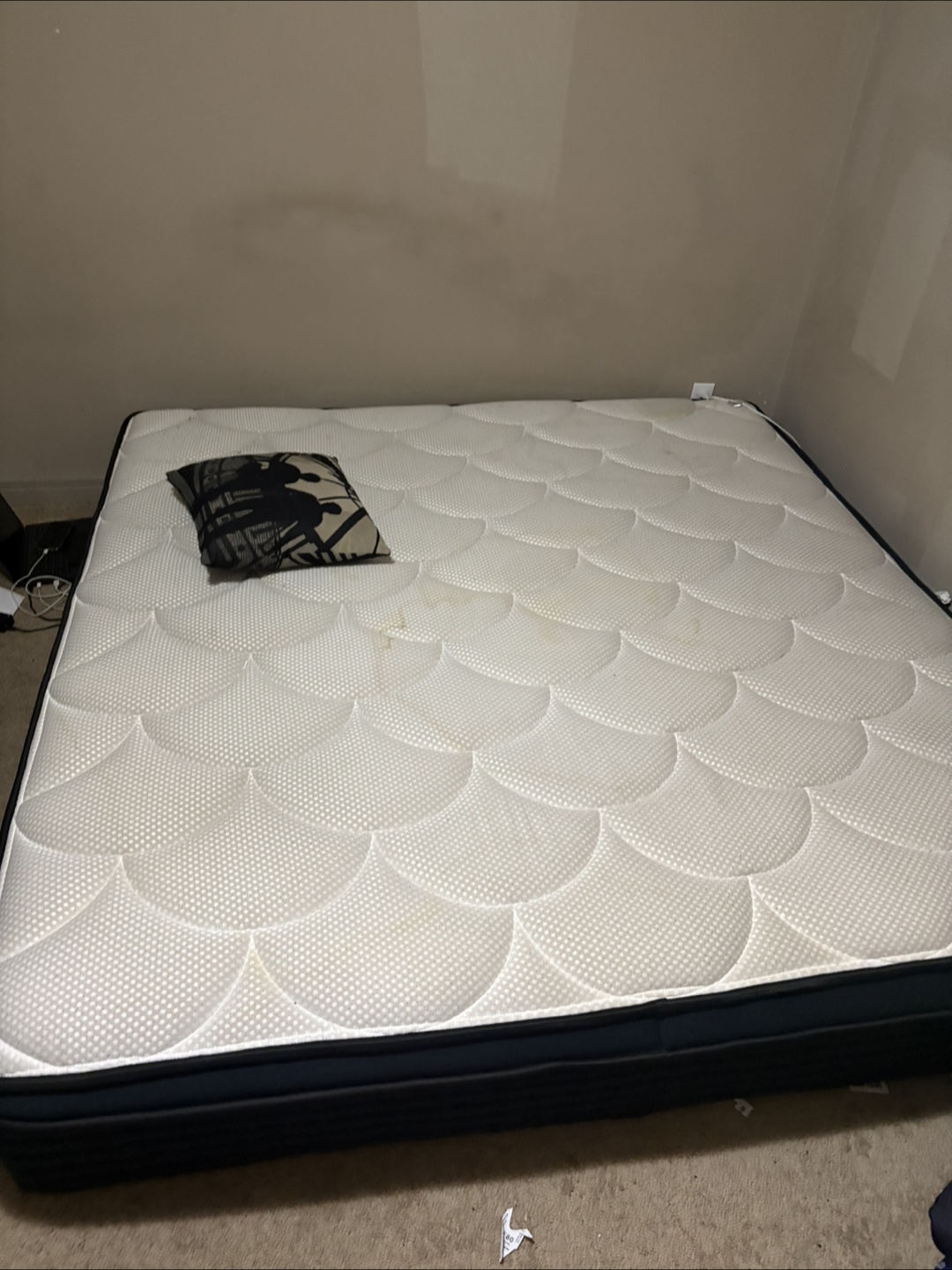 Queen Size Mattress - photo 3