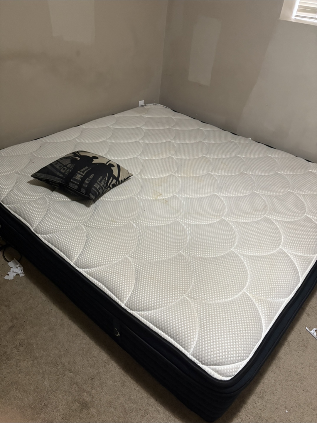 Queen Size Mattress - photo 2