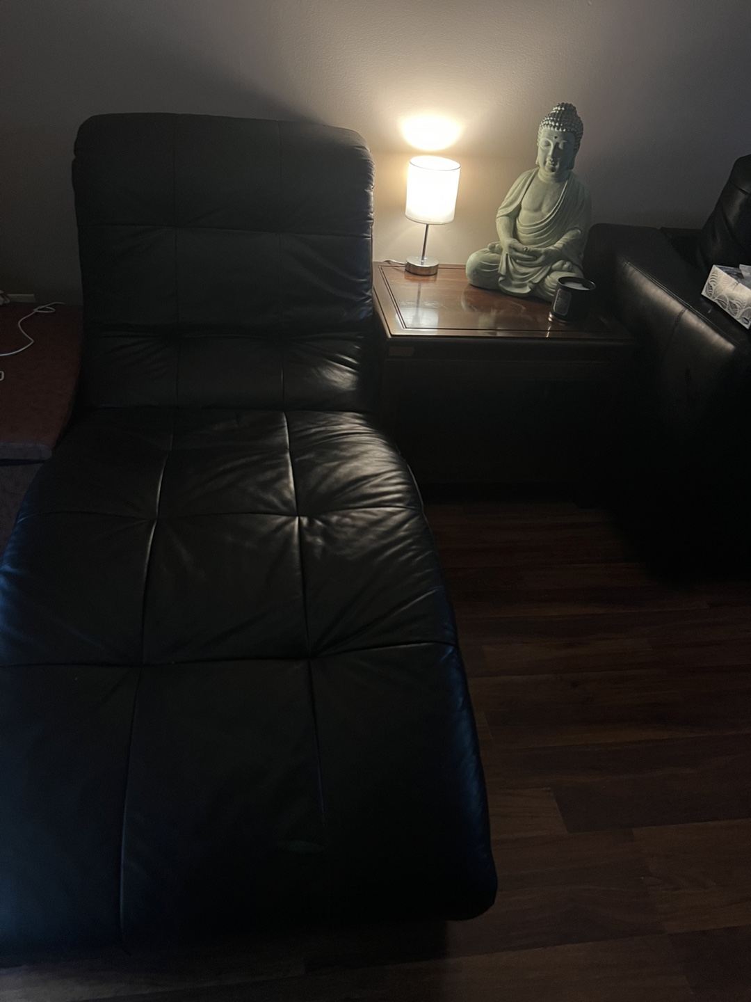 Black Leather Chaise Lounge - photo 3
