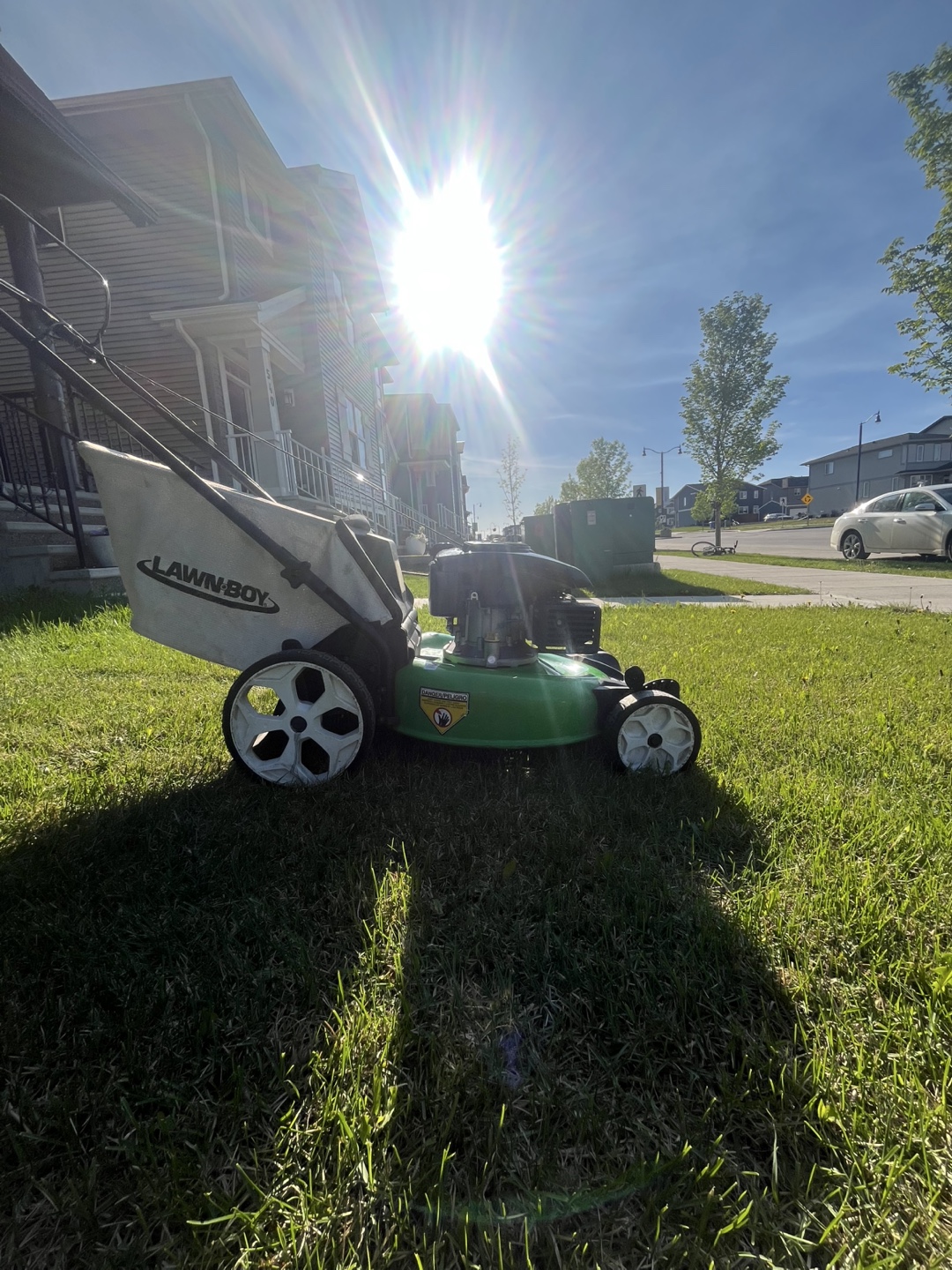 21inch lawn boy lawn mower (look at description) - photo 3