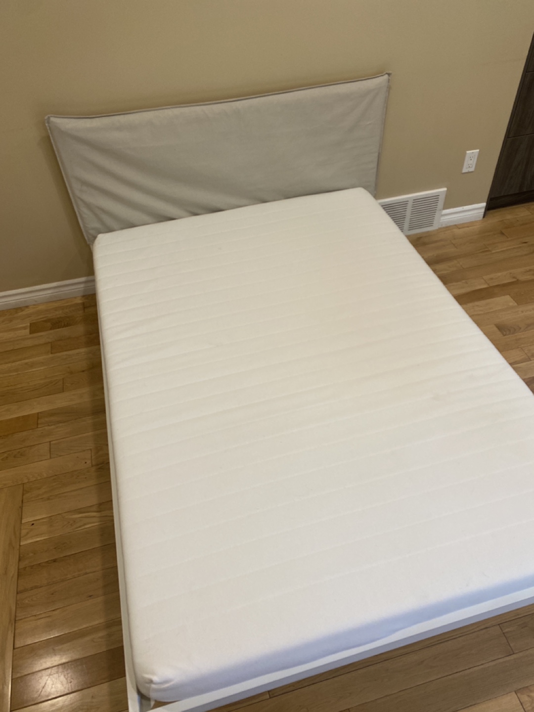 IKEA KLEPPSTAD Full Size Bed Set with Mattress (CAN DELIVER) - photo 5
