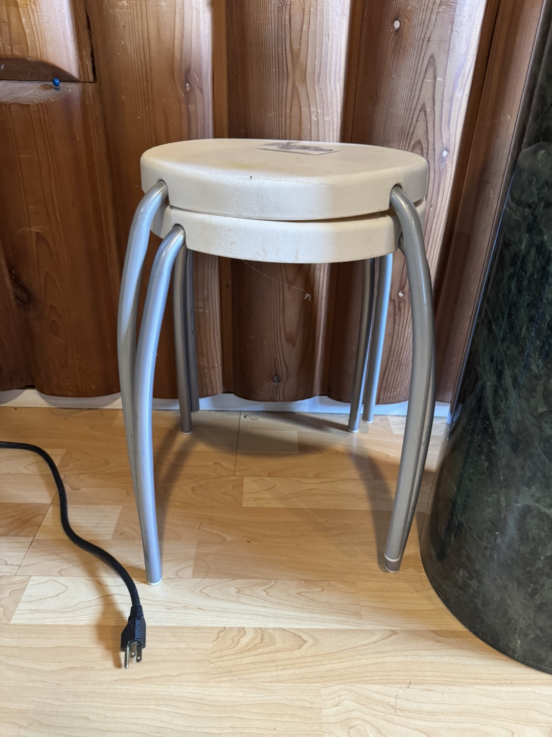 Round Stool