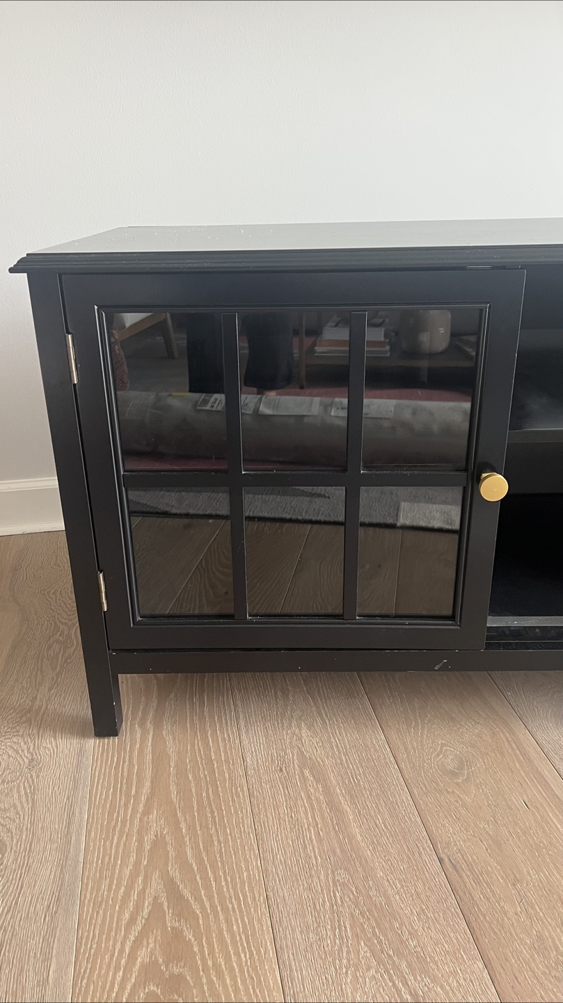 Target Media Console/ TV stand - photo 2