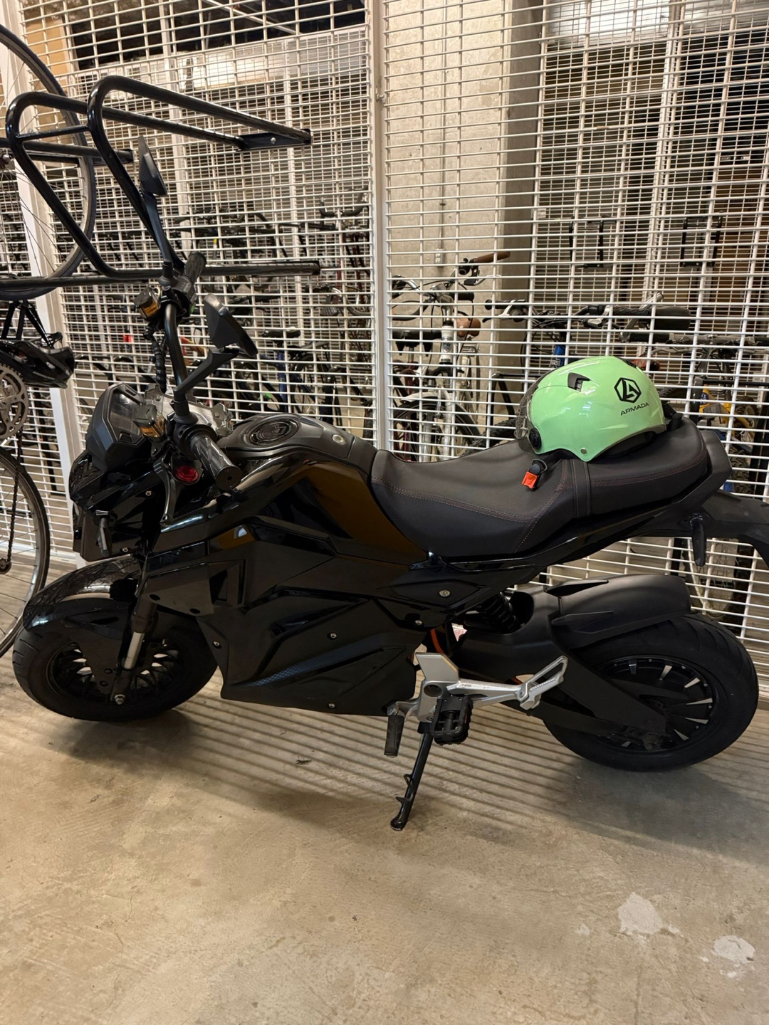 Armada Black e-motorcycle, e-bike - photo 2