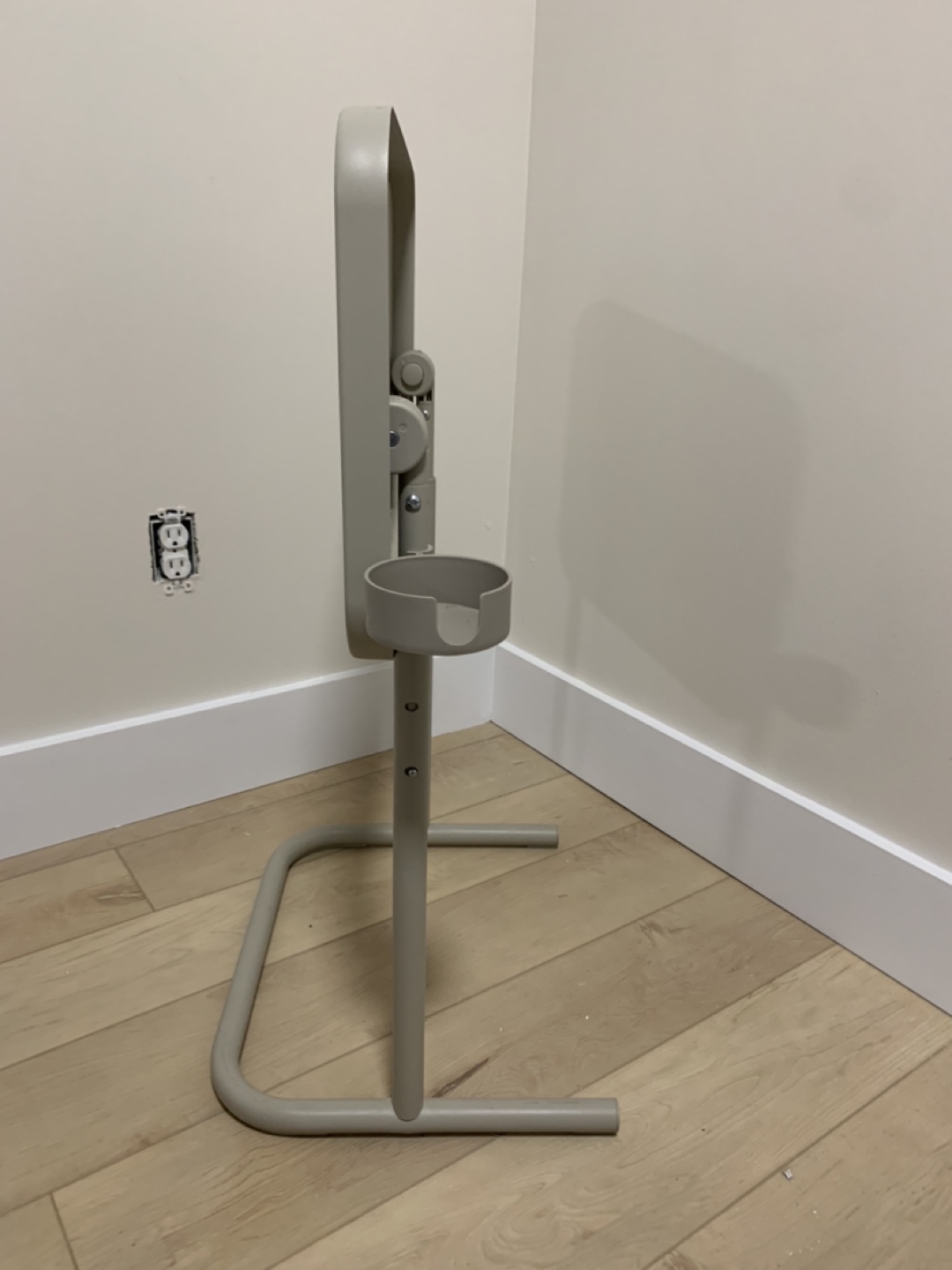 Adjustable Side Table - photo 3