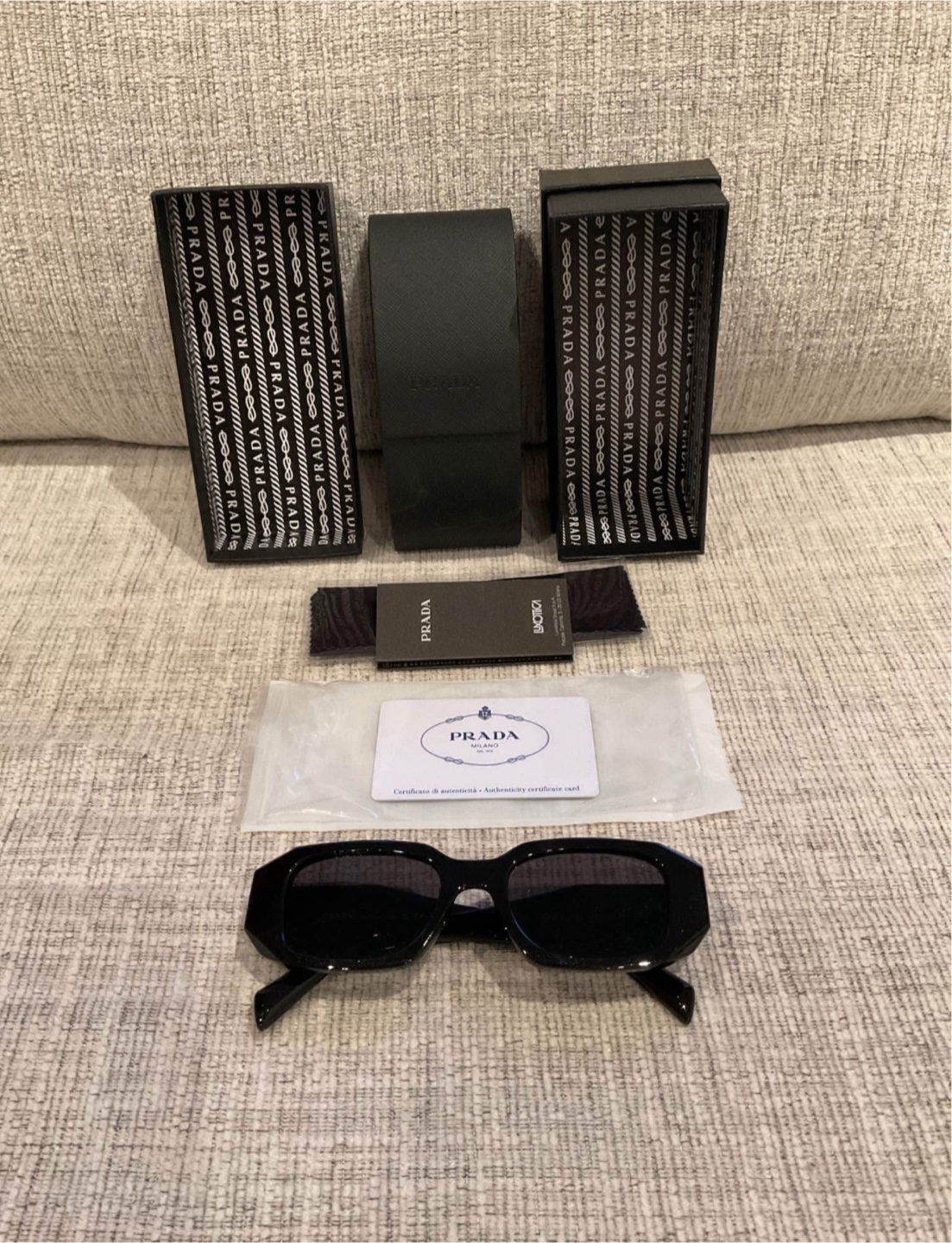 Prada Sunglasses - photo 3