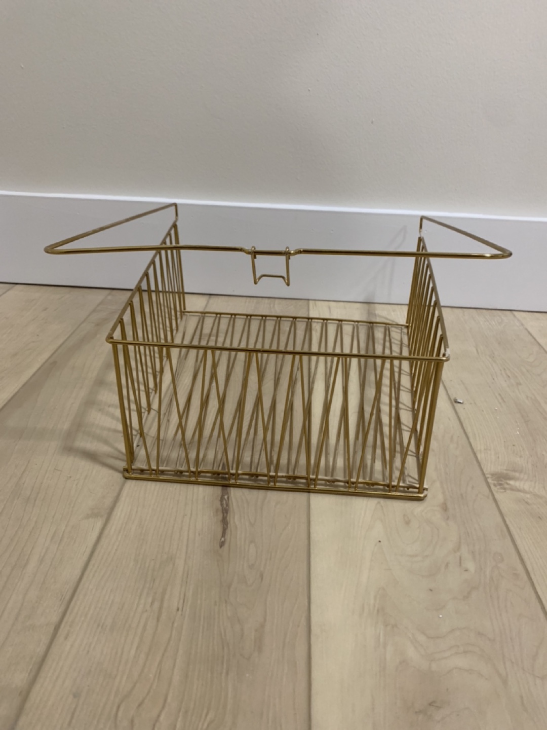Gold metal wire basket - photo 3