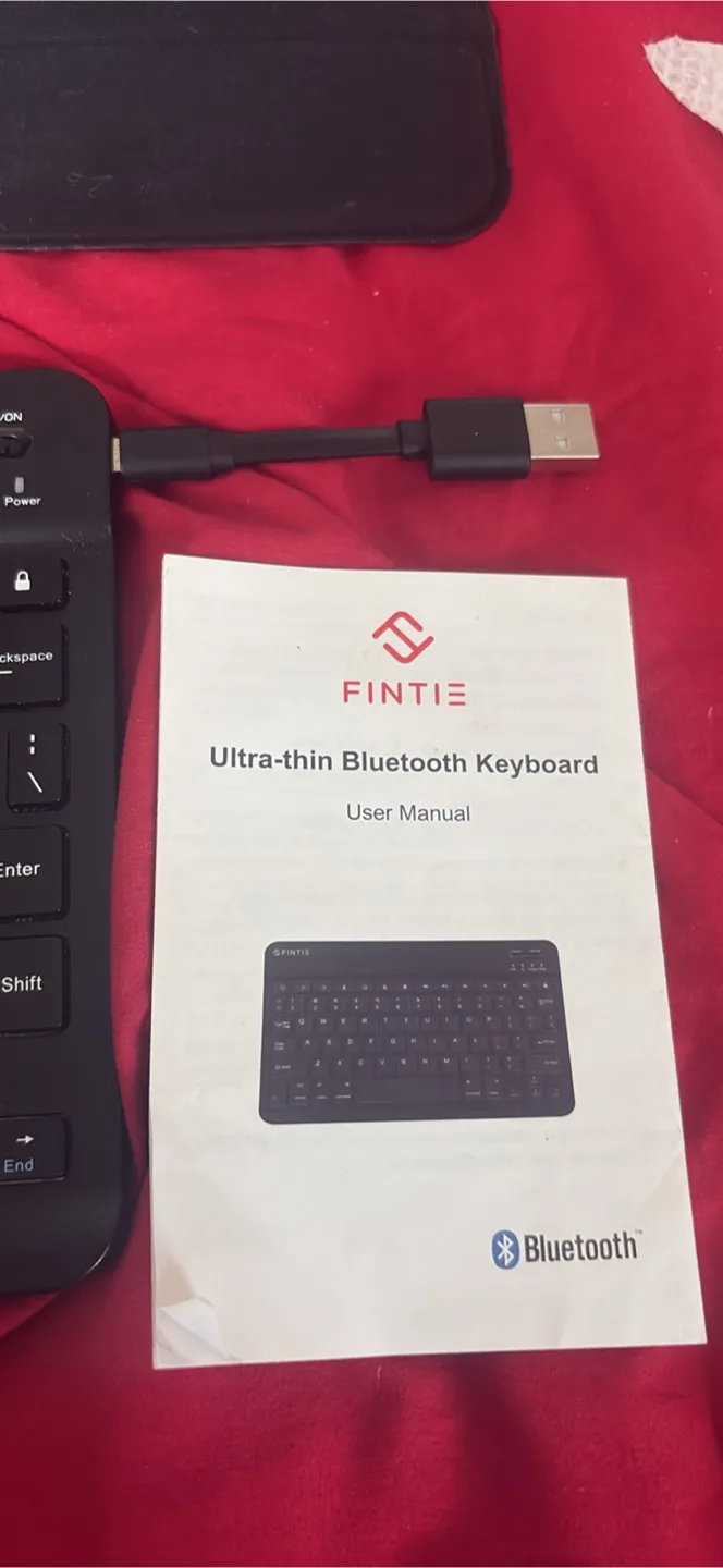 Fintie Ultra-thin Bluetooth Keyboard image indicator(2)