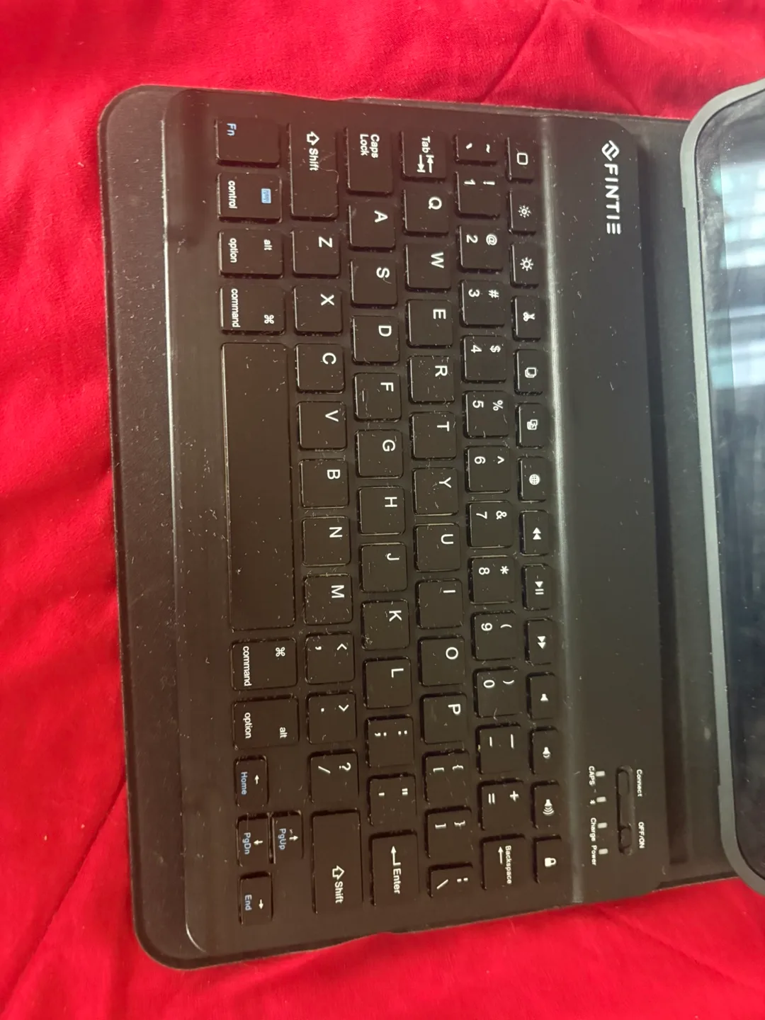 Fintie Ultra-thin Bluetooth Keyboard image indicator(3)