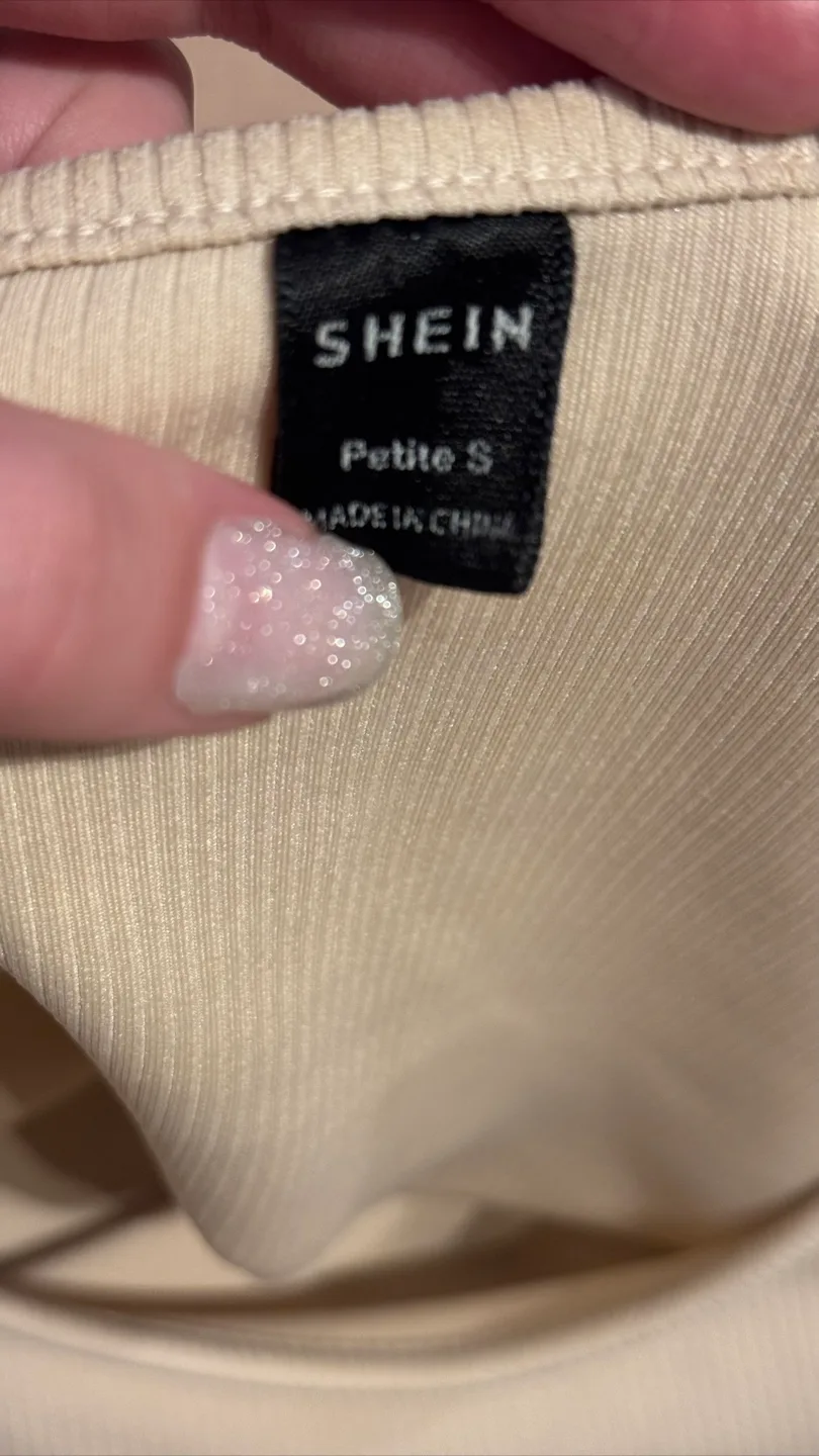 ❗️❗️❗️SALE❗️❗️❗️Beige Ribbed Crop Top image indicator(6)