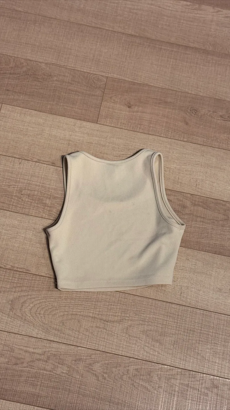 ❗️❗️❗️SALE❗️❗️❗️Beige Ribbed Crop Top image indicator(5)