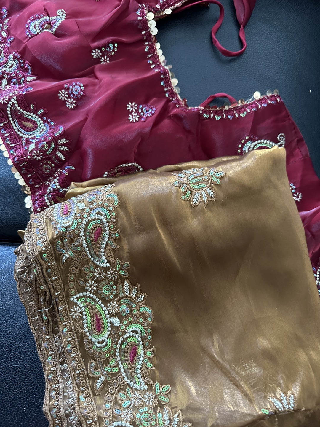 Embroidered Saree Set - photo 3