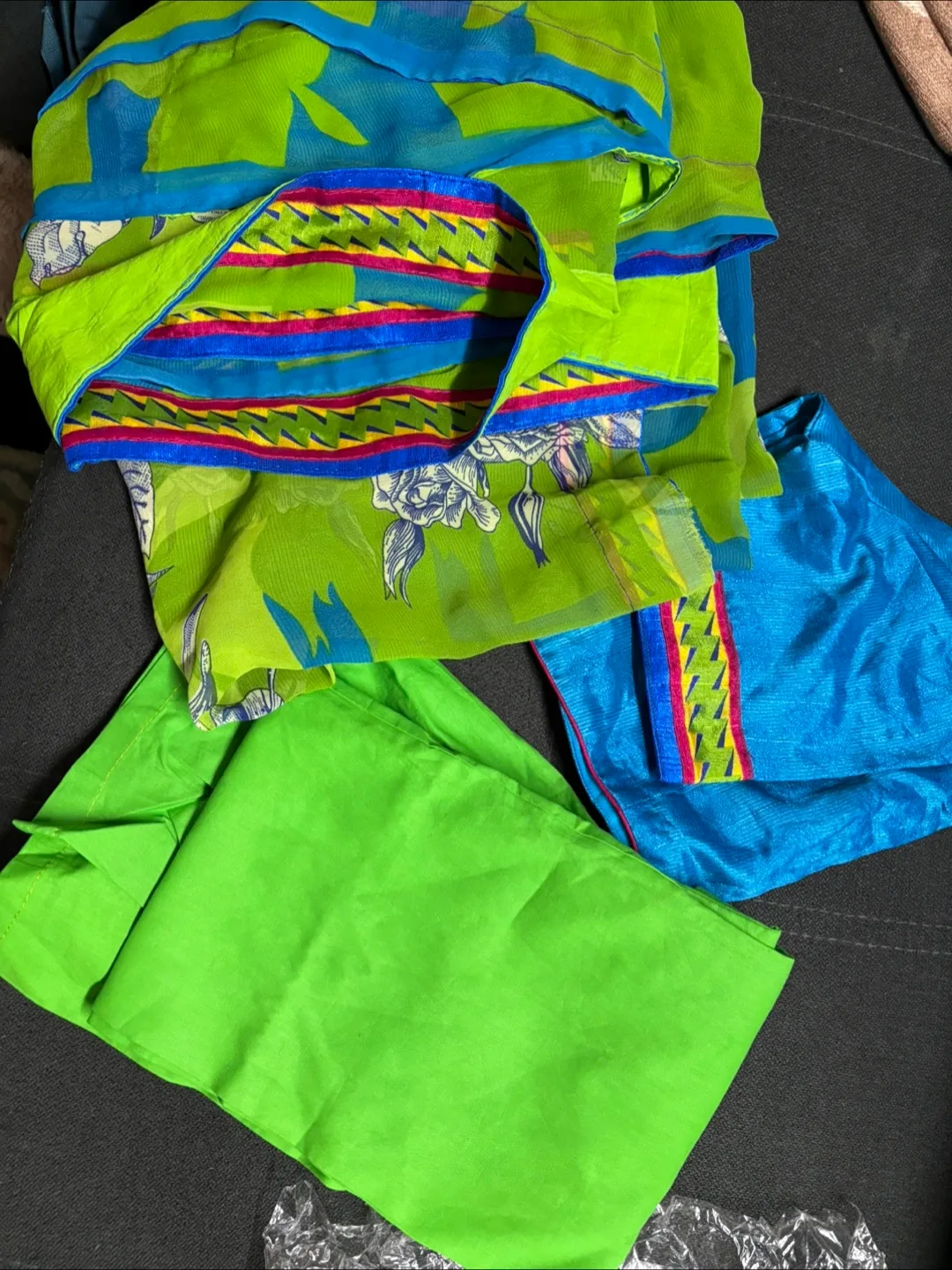 Saree with complete set thumbnail