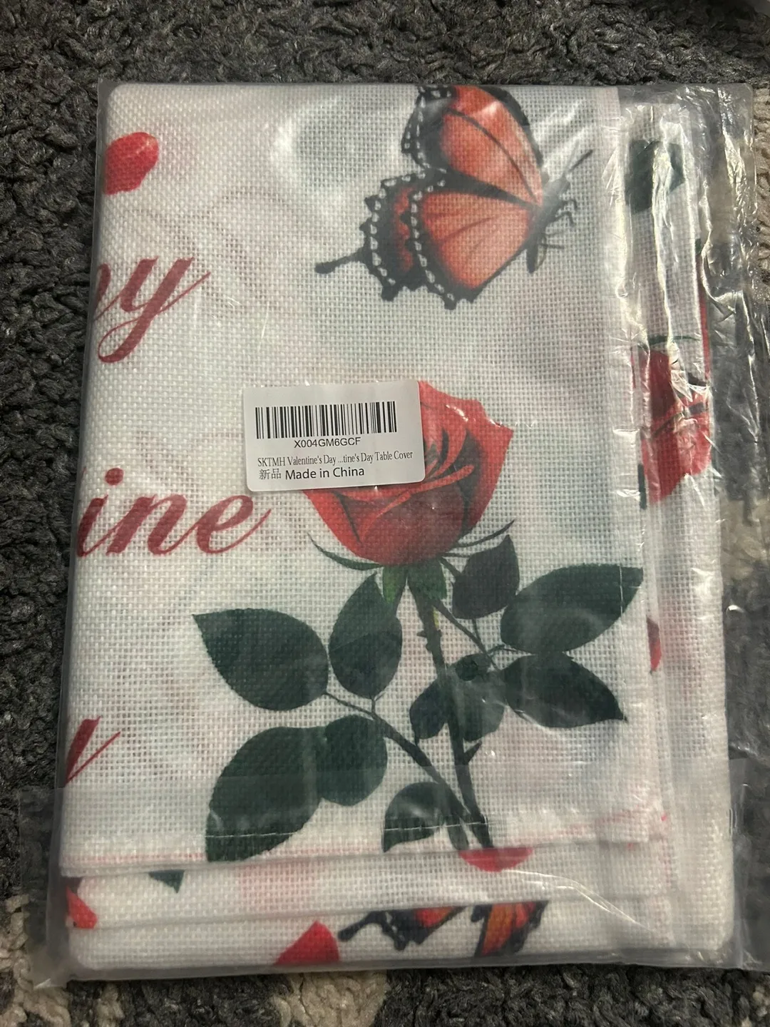 Valentine's Day Table Cover thumbnail