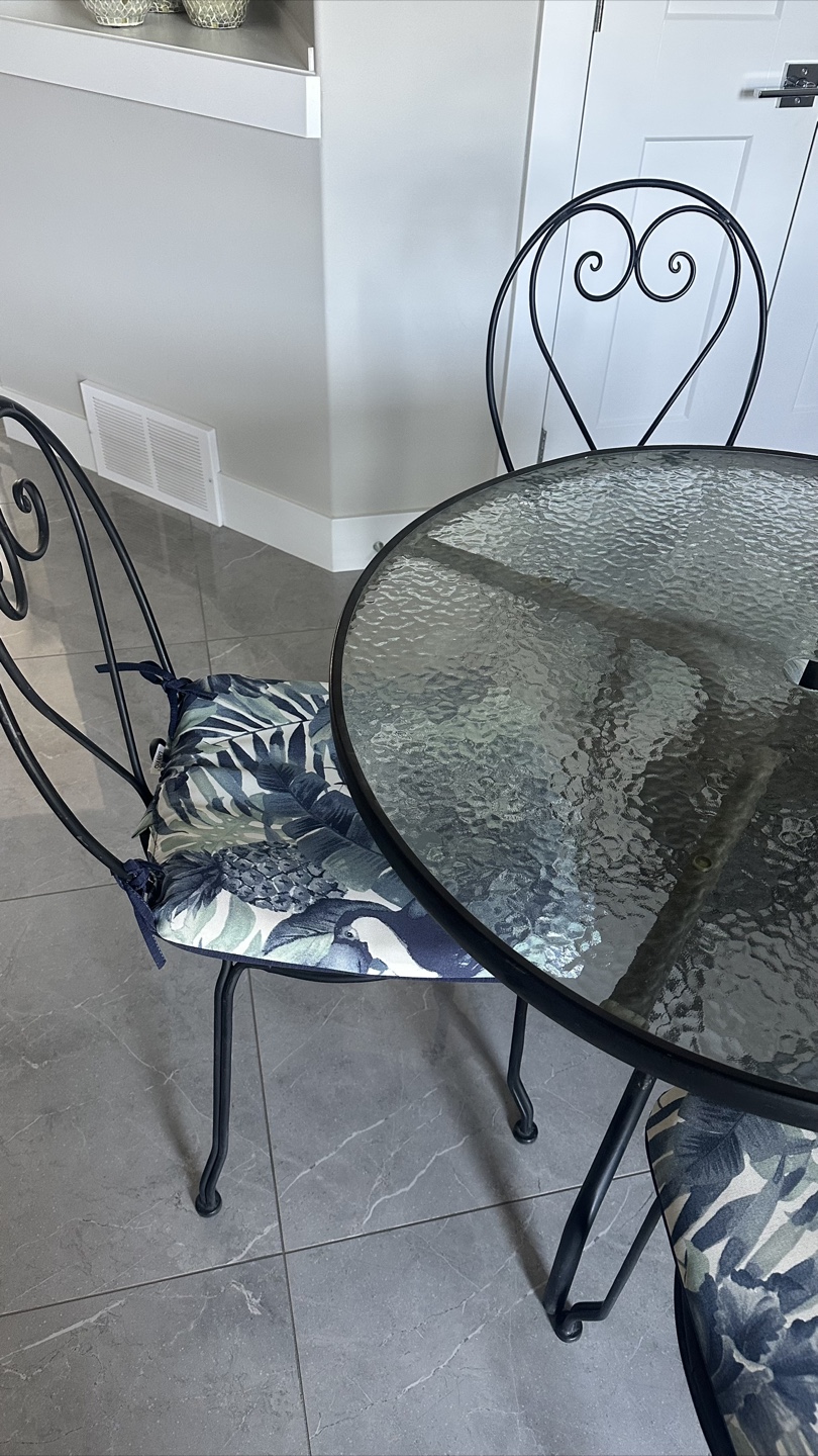 Patio Table and Chair Set for 4