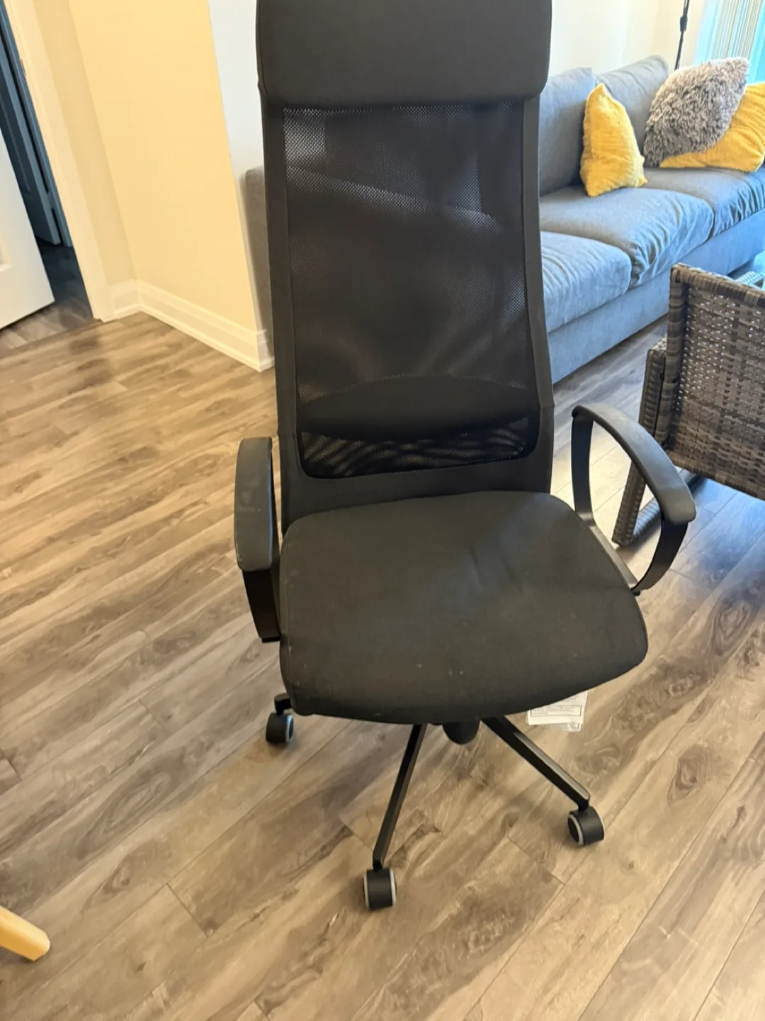 Black Office Chair thumbnail