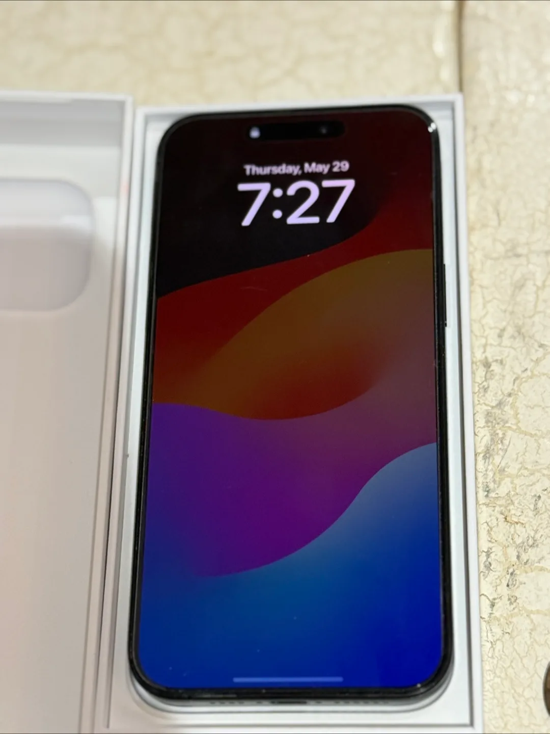 iPhone 15 Pro Max 256GB image indicator(2)