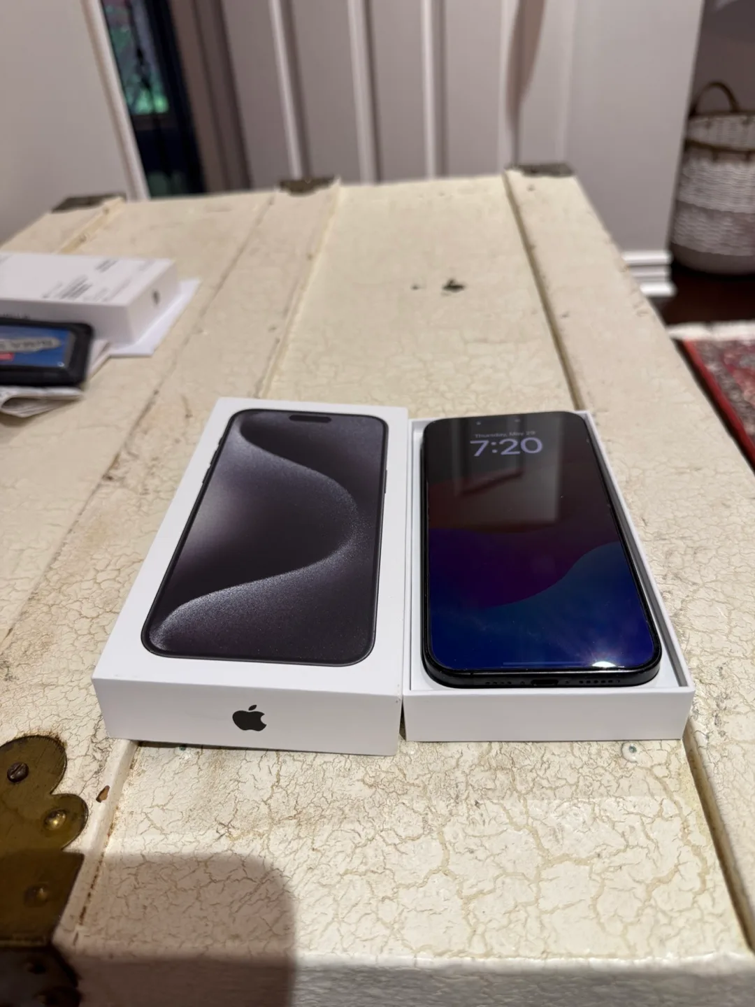 iPhone 15 Pro Max 256GB image indicator(6)