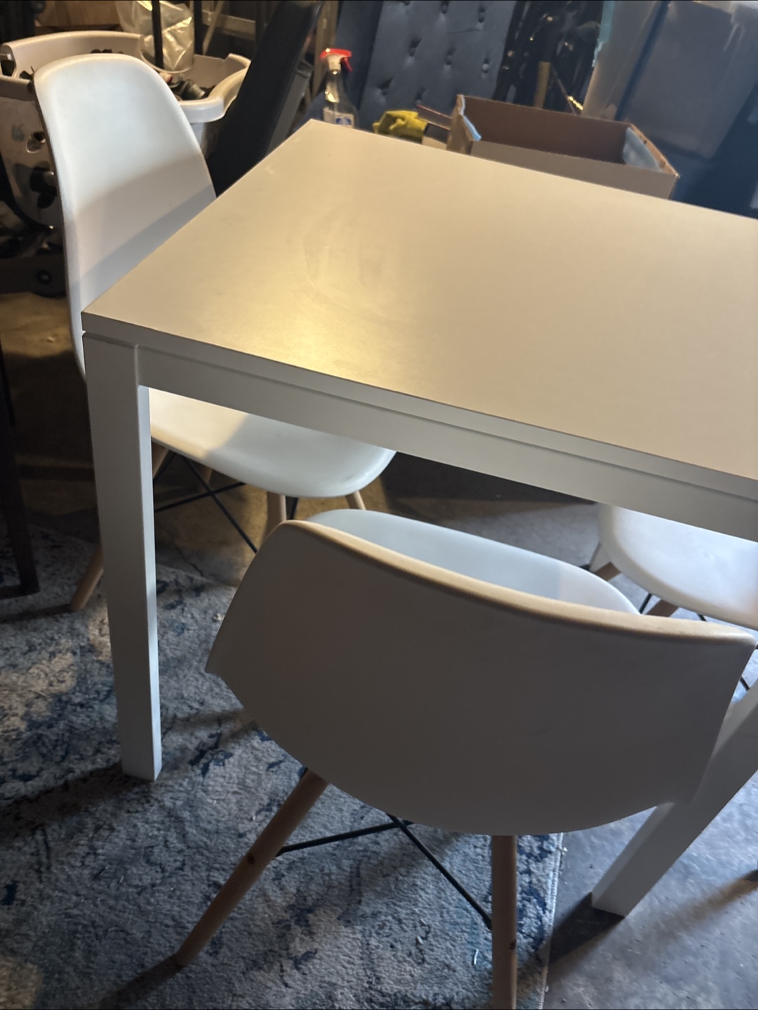 3 white chairs and white table 29x 29 - photo 2
