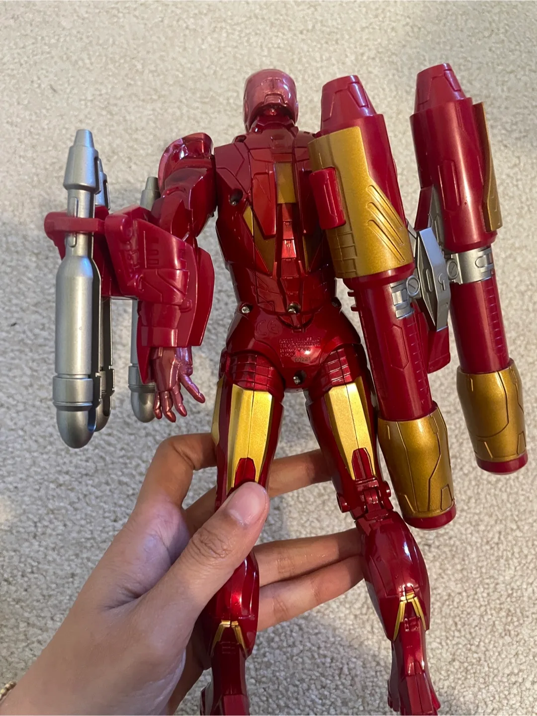 Iron Man Action Figure image indicator(5)