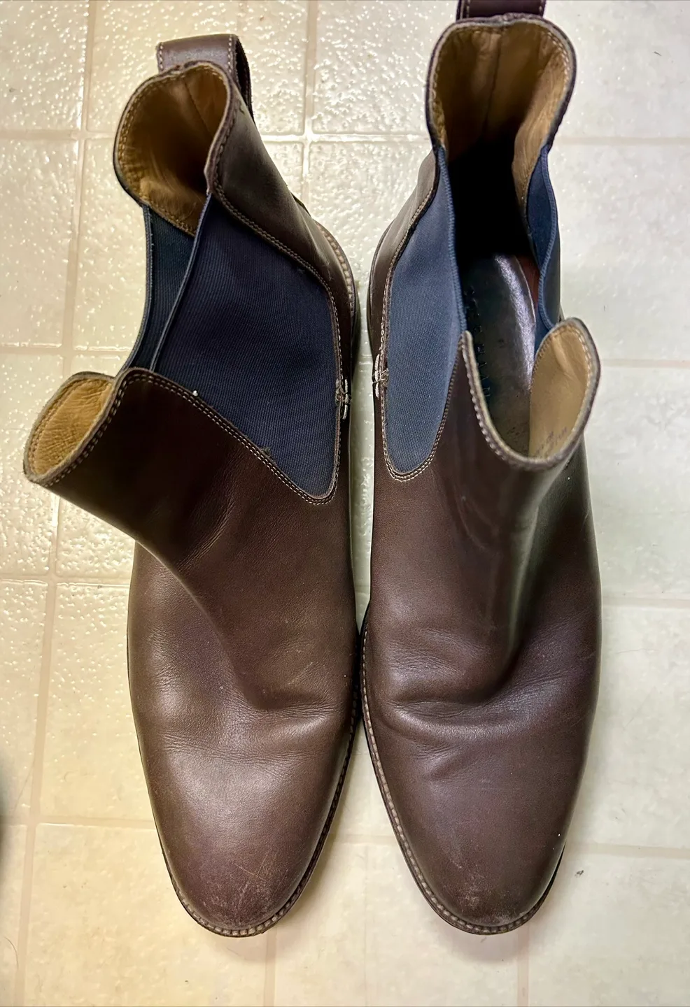 Leather Chelsea Boots image indicator(2)